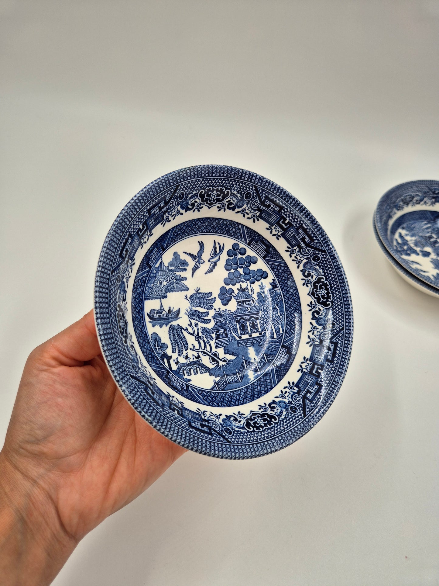Set of 8 Vintage Churchill England Blue Willow Dessert Bowls | Blue & White English Transferware