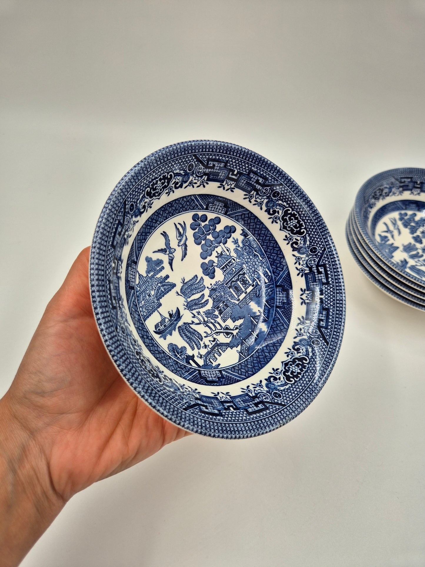 Set of 8 Vintage Churchill England Blue Willow Dessert Bowls | Blue & White English Transferware