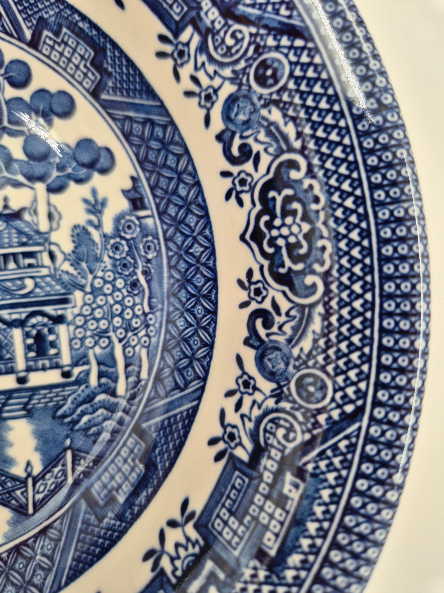 Set of 8 Vintage Churchill England Blue Willow Dessert Bowls | Blue & White English Transferware