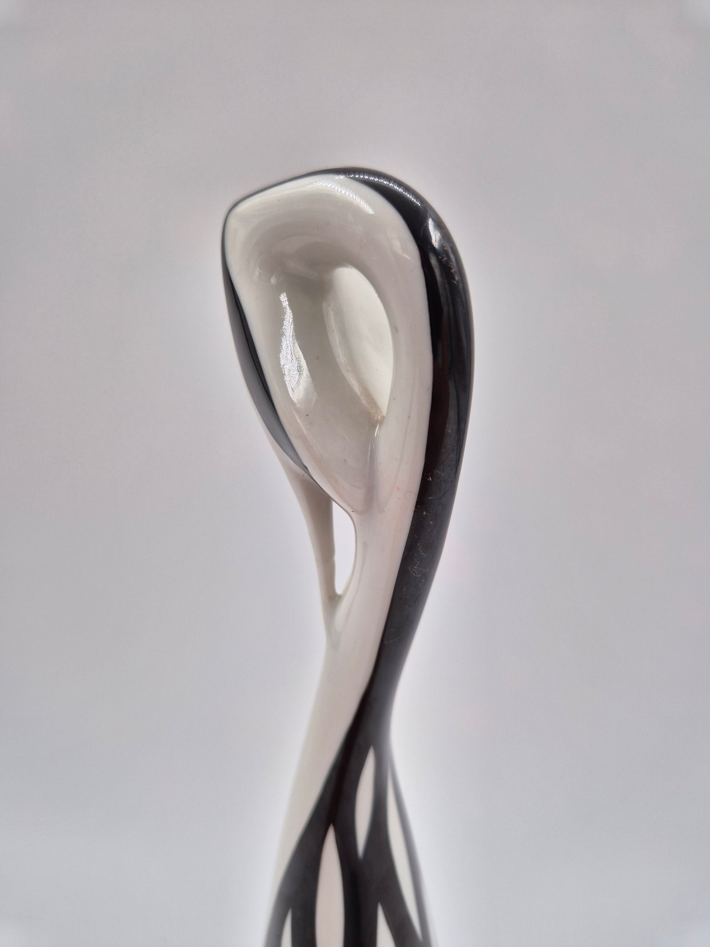 Mieczysław Naruszewicz "Uikku" Porcelain Bird Figurine for Wawel | Hand Painted Polish Mid-Century Sculpture | 28 cm Vintage Art Object