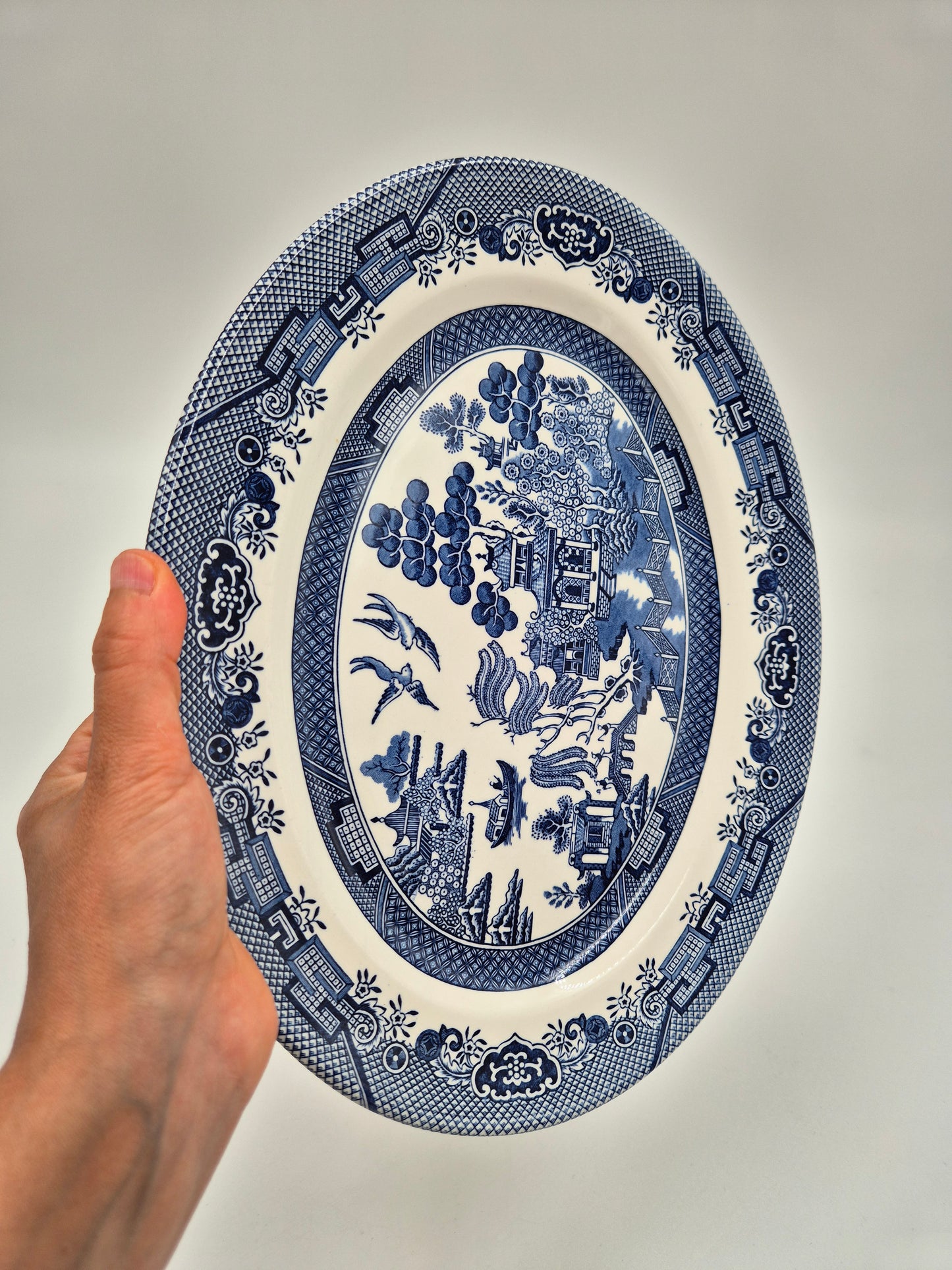 Churchill Willow Blue Oval Serving Platter – 25 x 21 cm – Made in England
