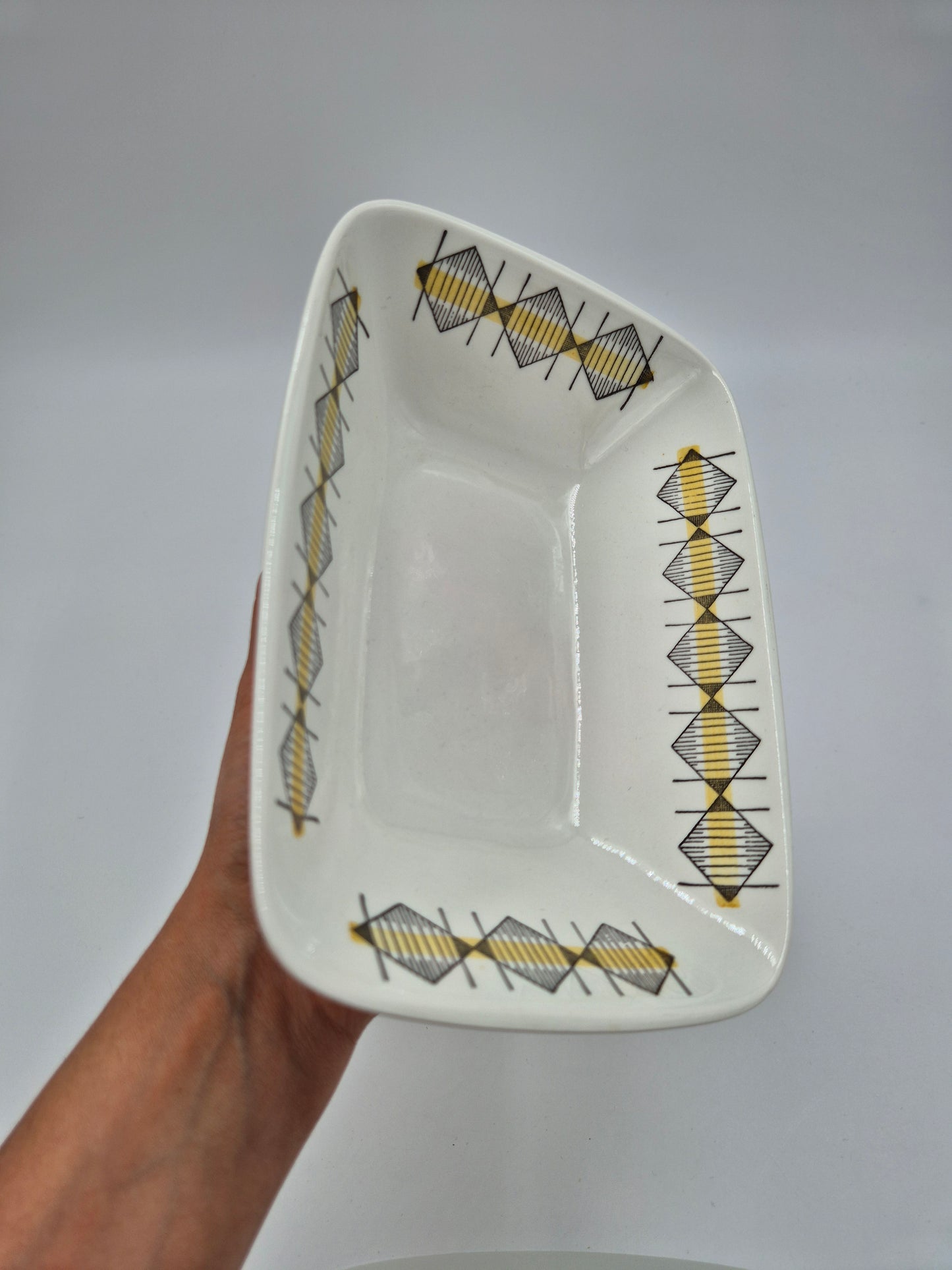 Pair of Rörstrand City Serving Dishes by Olle Alberius – Vintage Swedish Porcelain Bowls 15.5 × 21 cm