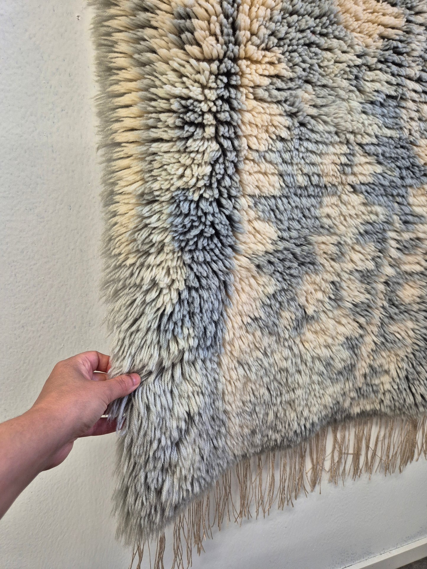 Wall Rug , Kirsti Ilvessalo "Linnunrata"  | Finnish Mid Century Wall Hanging | Scandinavian Wool Textile Art | 90 x 135 cm