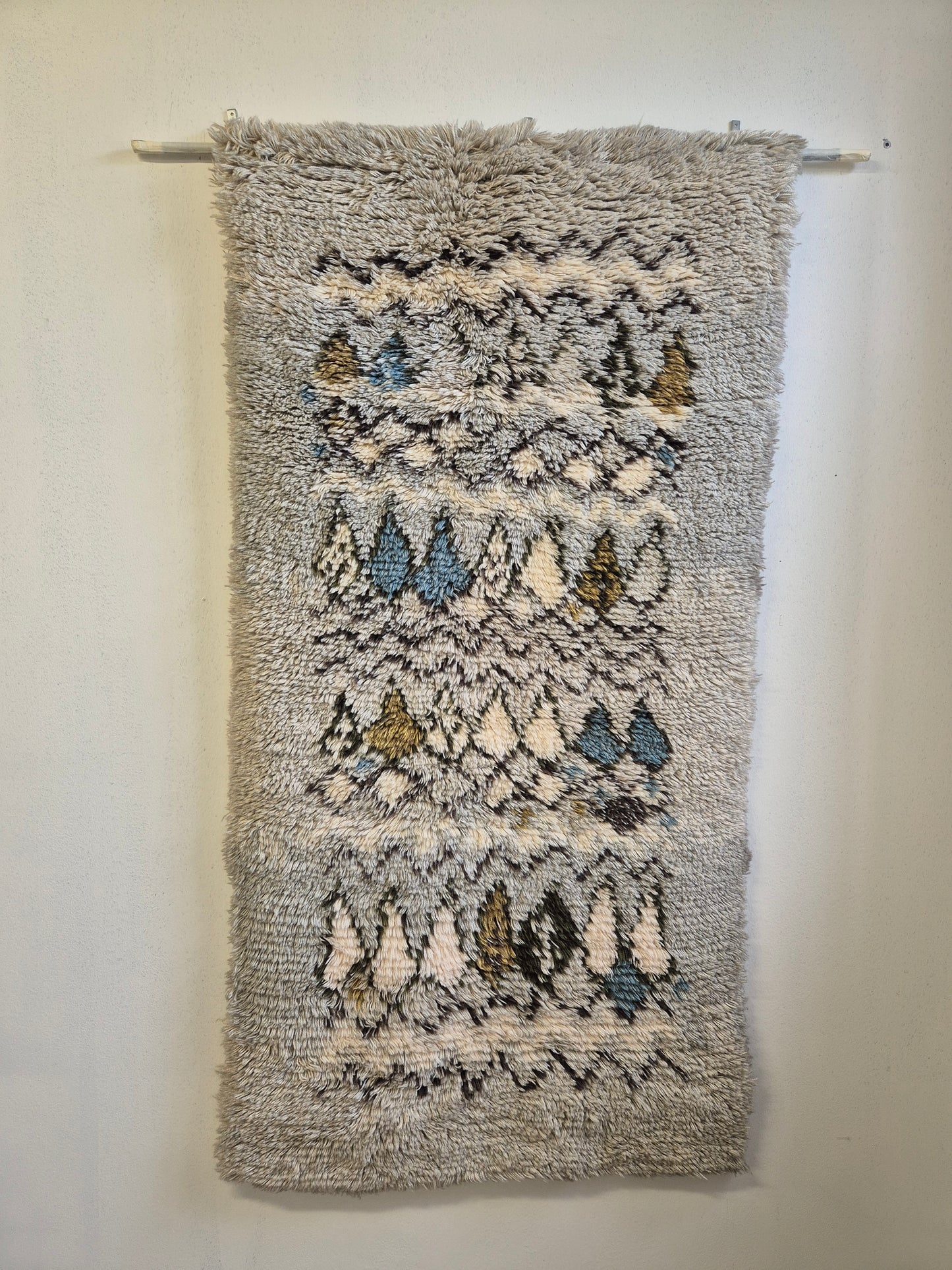 Vintage Hulda Potila Ryijy Wall Hanging Rug 90x175 cm Finnish Wool Textile Art