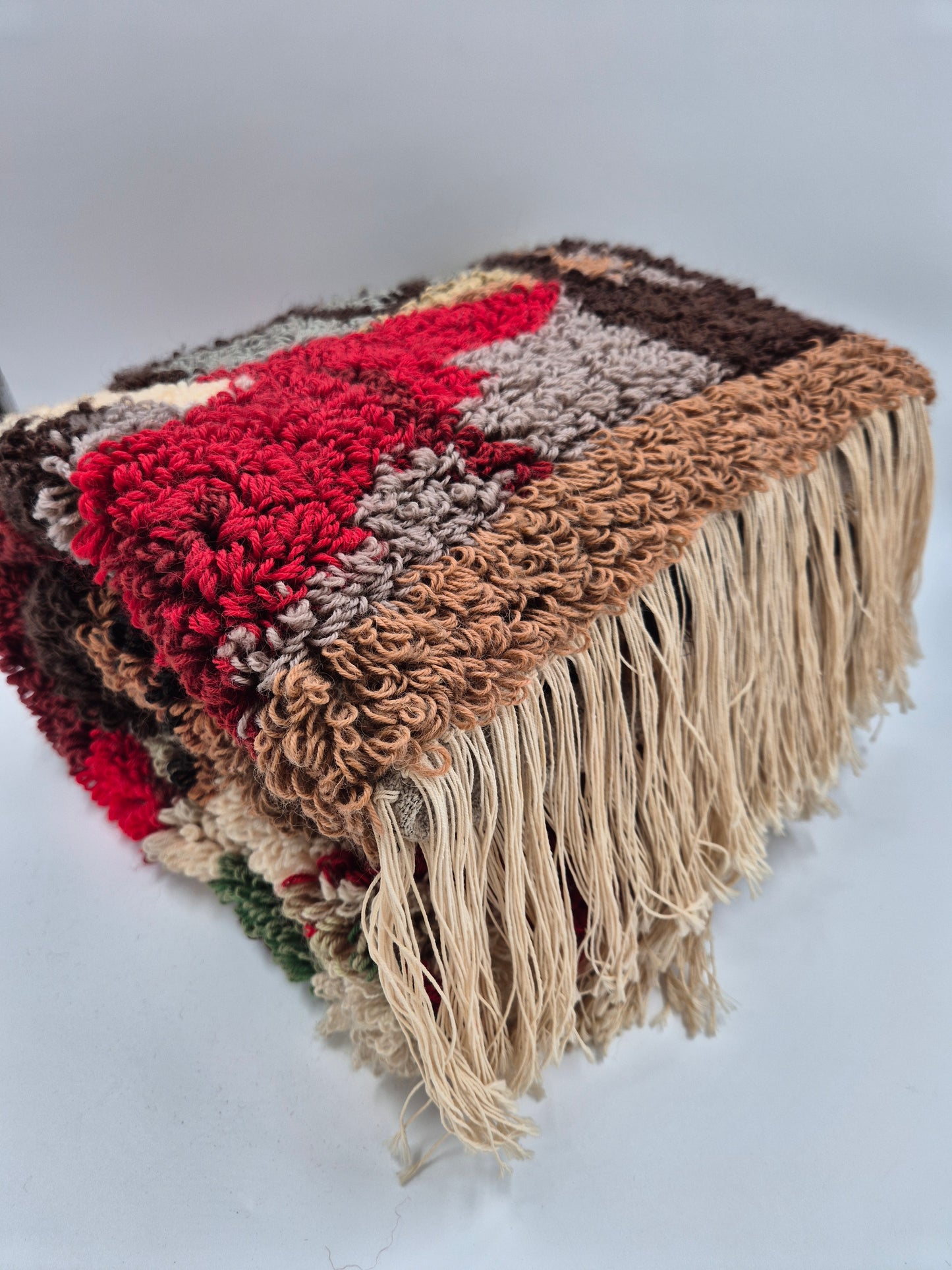 Vintage Finnish Tuhkimo Ryijy Wall Hanging | Cinderella Wool Rug | 1970s Scandinavian Textile Art | 100 x 130 cm