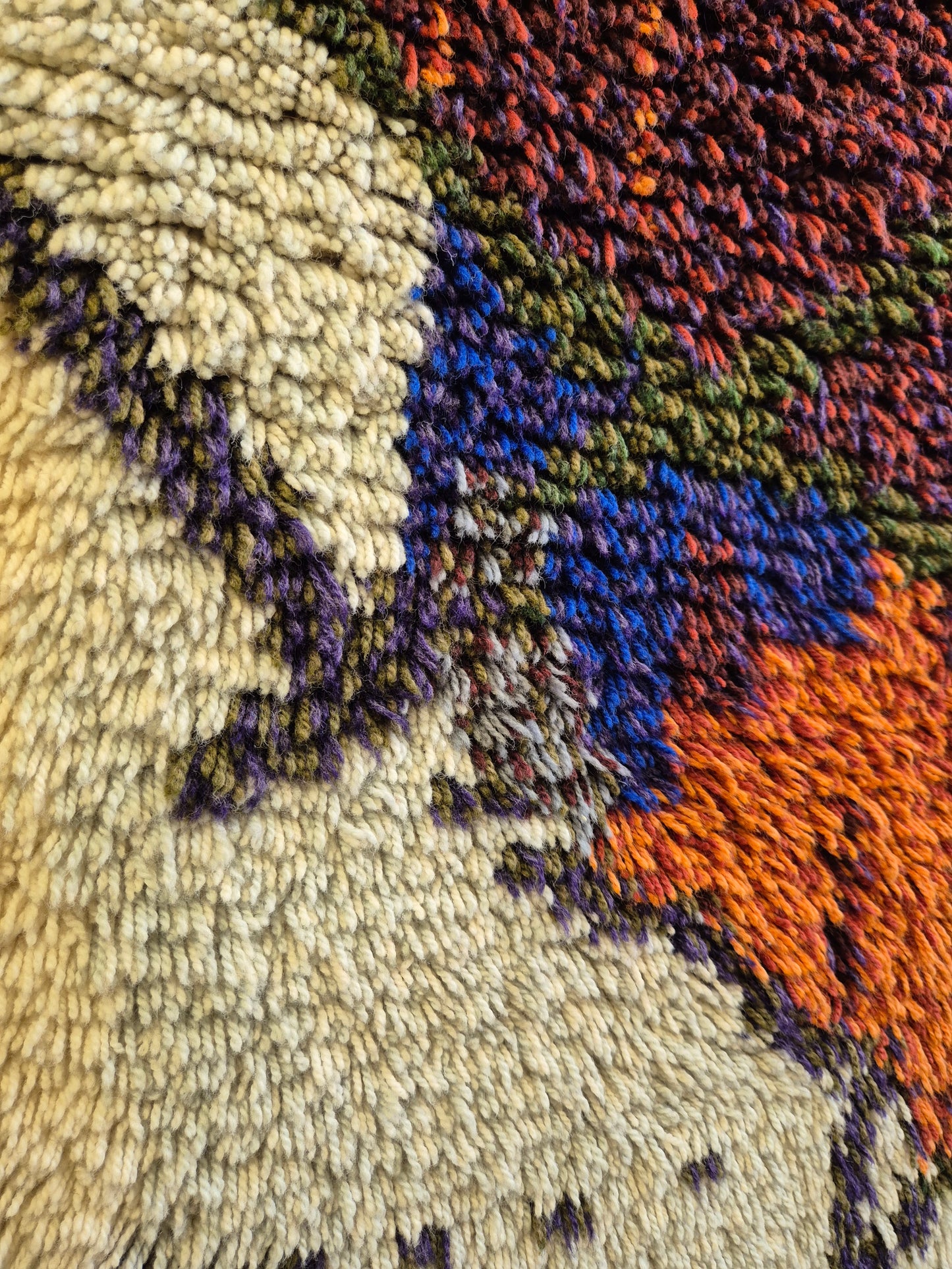 Tuula Saarenpää "Kuunkivet" Finnish Ryijy Wall Hanging – Vintage Scandinavian Wool Textile – 105 x 160 cm