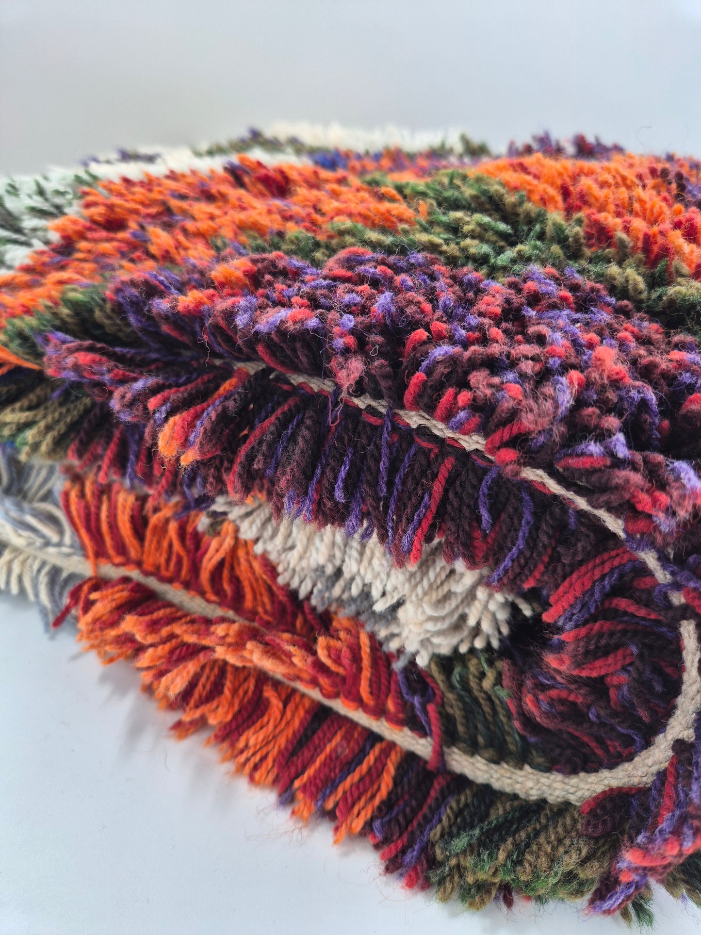 Tuula Saarenpää "Kuunkivet" Finnish Ryijy Wall Hanging – Vintage Scandinavian Wool Textile – 105 x 160 cm