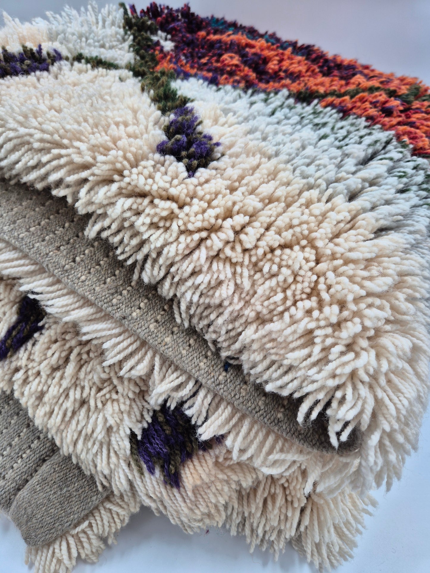 Tuula Saarenpää "Kuunkivet" Finnish Ryijy Wall Hanging – Vintage Scandinavian Wool Textile – 105 x 160 cm