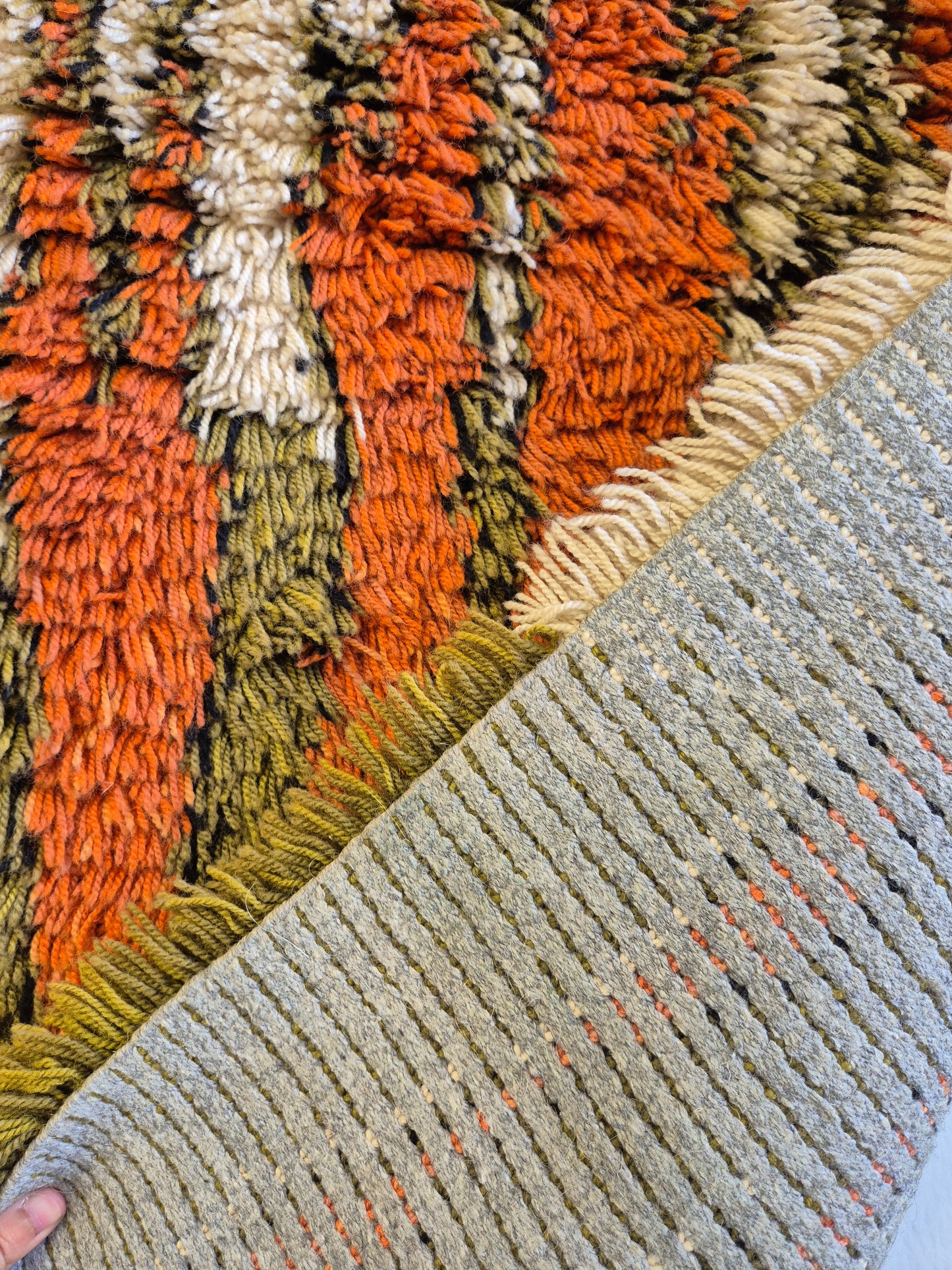 Vintage Finnish Ryijy Wall Hanging 100 x 150 cm | Handmade Wool Tapestry | Abstract Orange & Green Textile Art | Scandinavian Fiber Art
