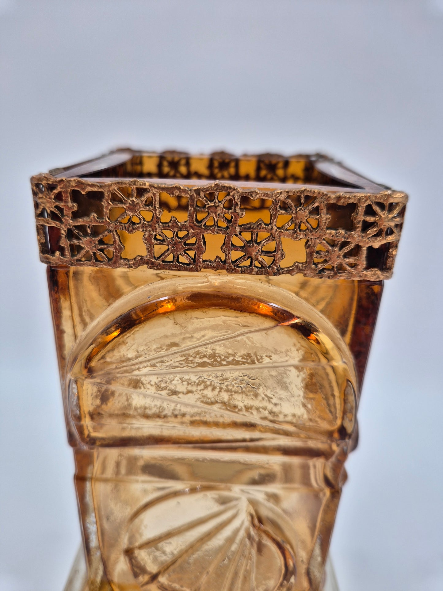 Vintage Pentti Sarpaneva for Kumela Finland Honey Yellow Art Glass Vase with Bronze Rim | Mid-Century Modern Scandinavian Design | Amber Crystal Vase