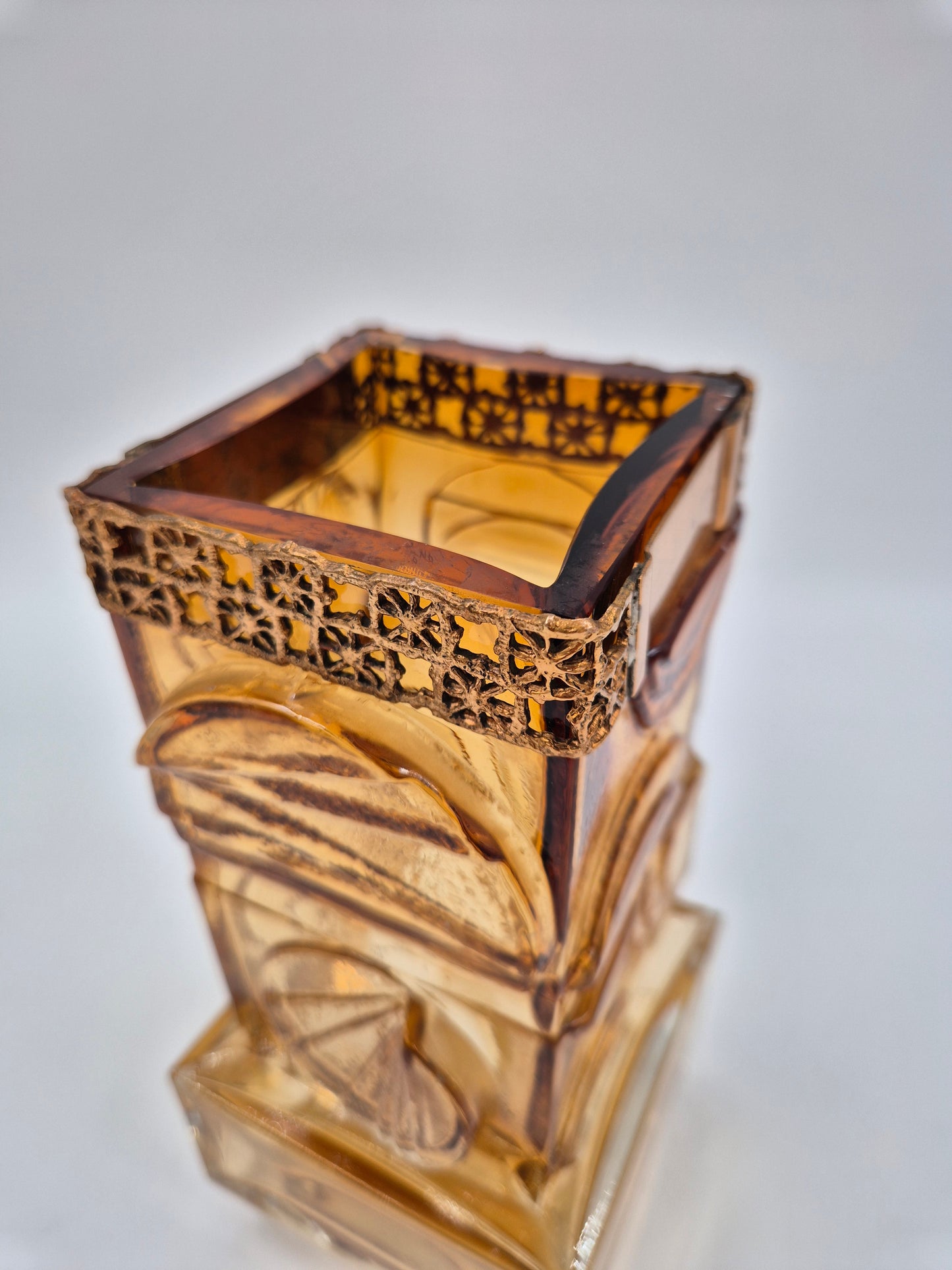 Vintage Pentti Sarpaneva for Kumela Finland Honey Yellow Art Glass Vase with Bronze Rim | Mid-Century Modern Scandinavian Design | Amber Crystal Vase