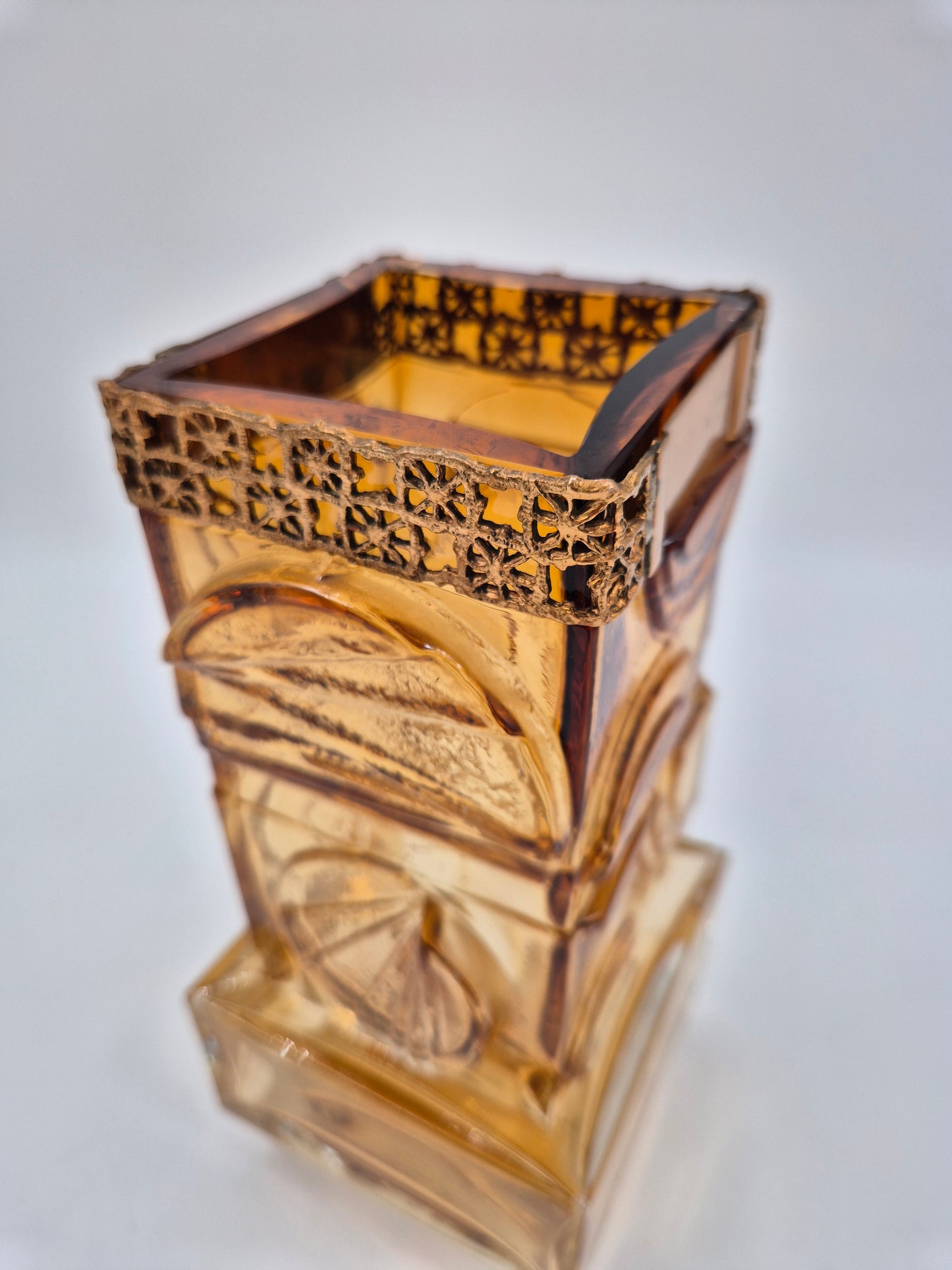 Vintage Pentti Sarpaneva for Kumela Finland Honey Yellow Art Glass Vase with Bronze Rim | Mid-Century Modern Scandinavian Design | Amber Crystal Vase
