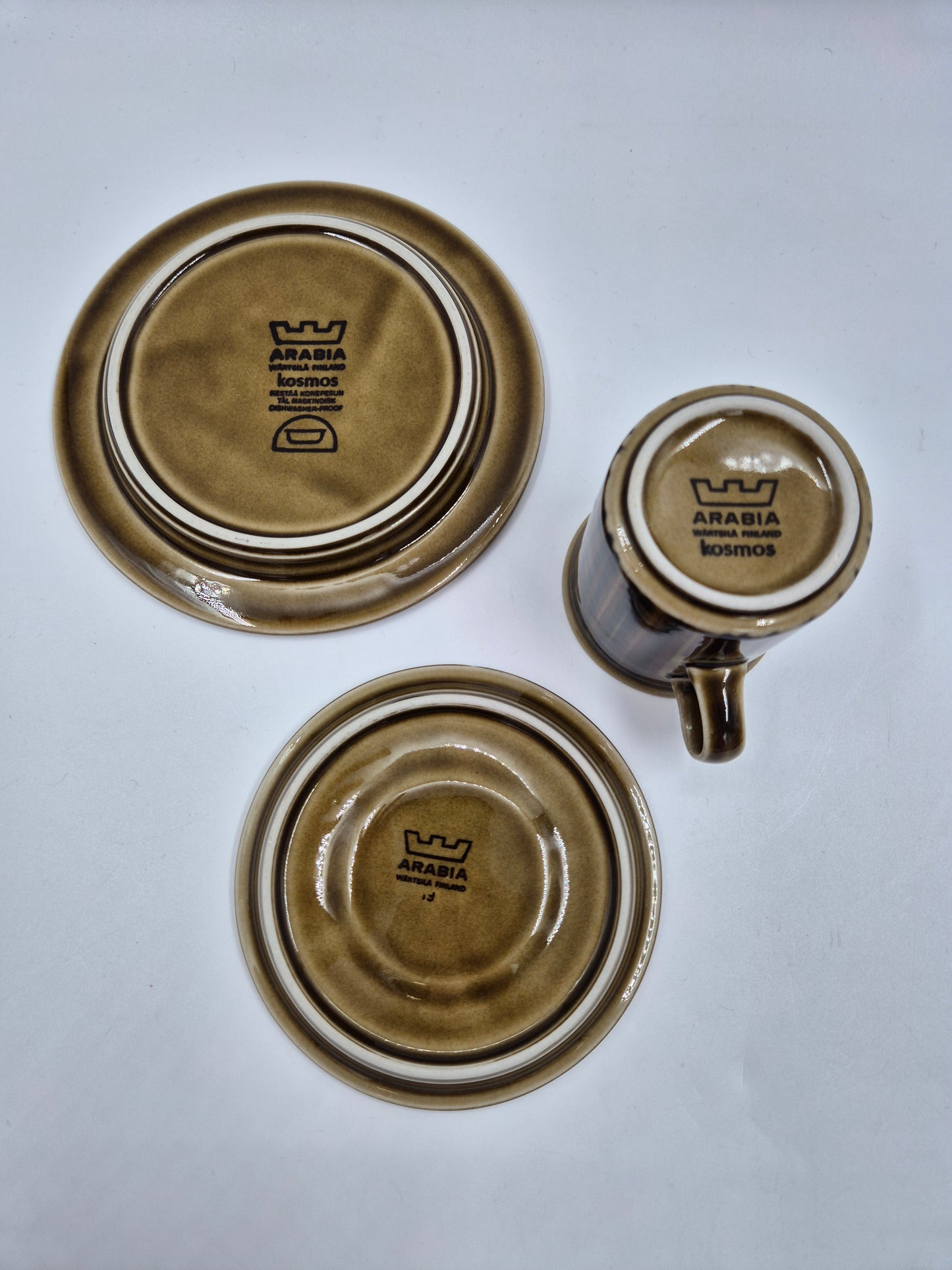 Arabia Kosmos Coffee Cup Set | Ulla Procopé & Gunvor Olin-Grönqvist | Finnish Vintage Stoneware