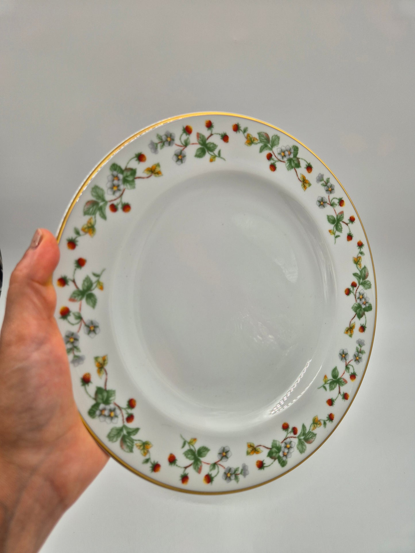 Set of 6 Christineholm Smultron Dinner Plates 24.5 cm | Vintage Swedish Ceramic