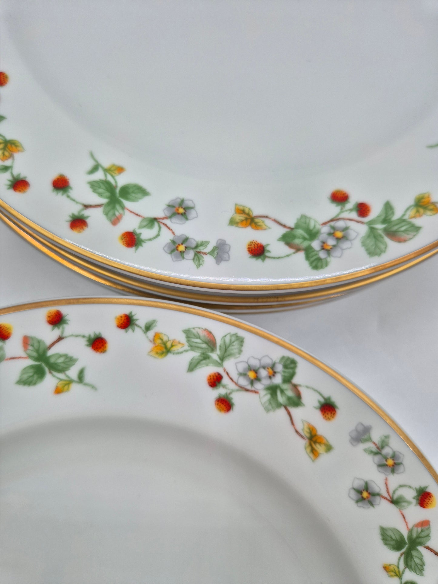 Set of 6 Christineholm Smultron Dinner Plates 24.5 cm | Vintage Swedish Ceramic