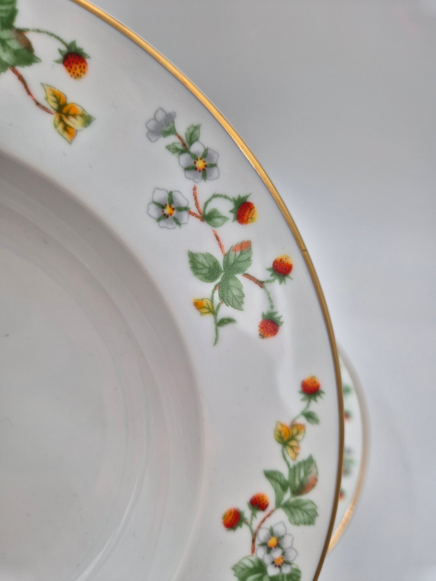 Set of 6 Christineholm Smultron Soup Plates 23 cm | Wild Strawberry Pattern | Scandinavian Tableware