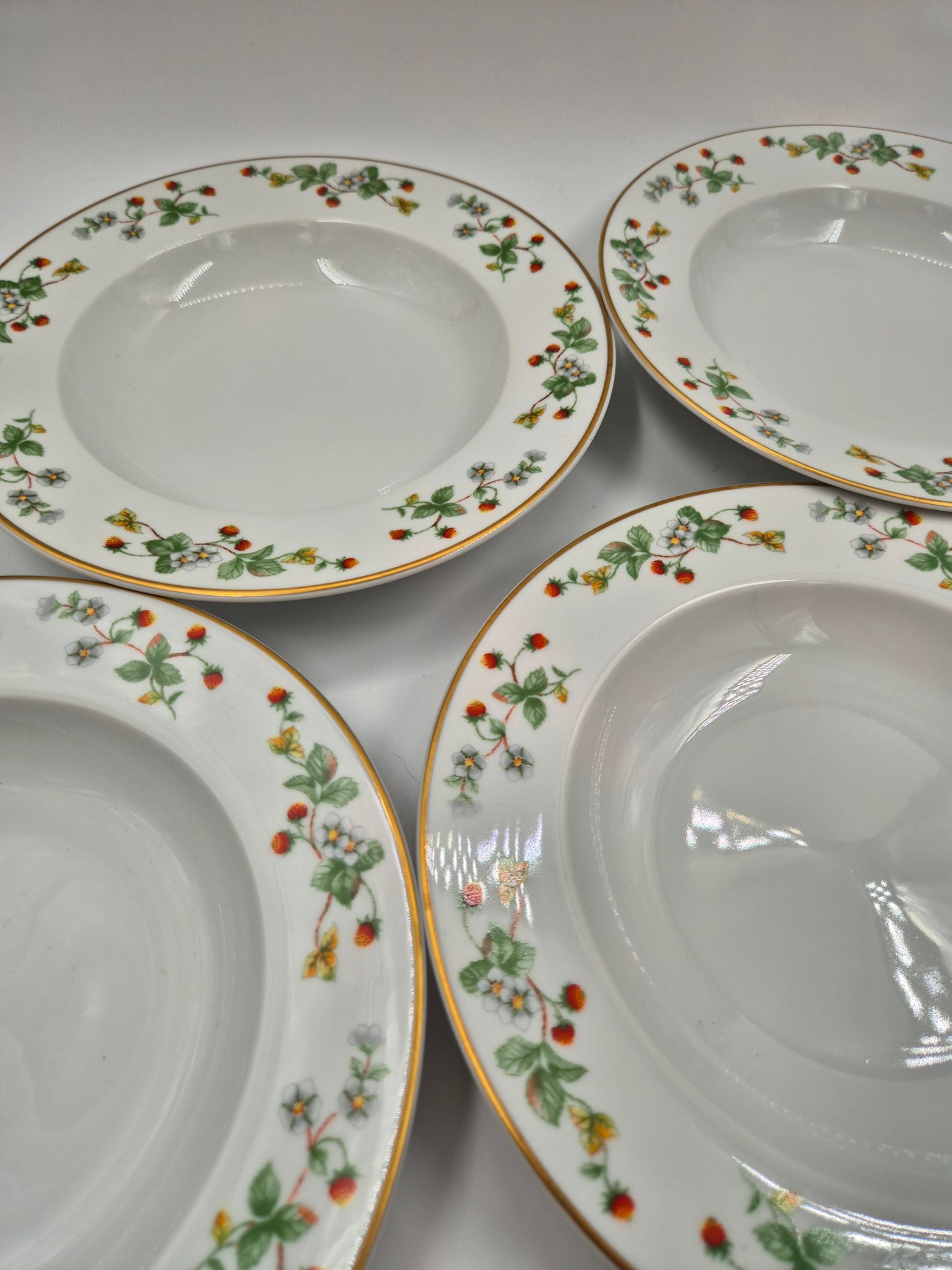 Set of 6 Christineholm Smultron Soup Plates 23 cm | Wild Strawberry Pattern | Scandinavian Tableware