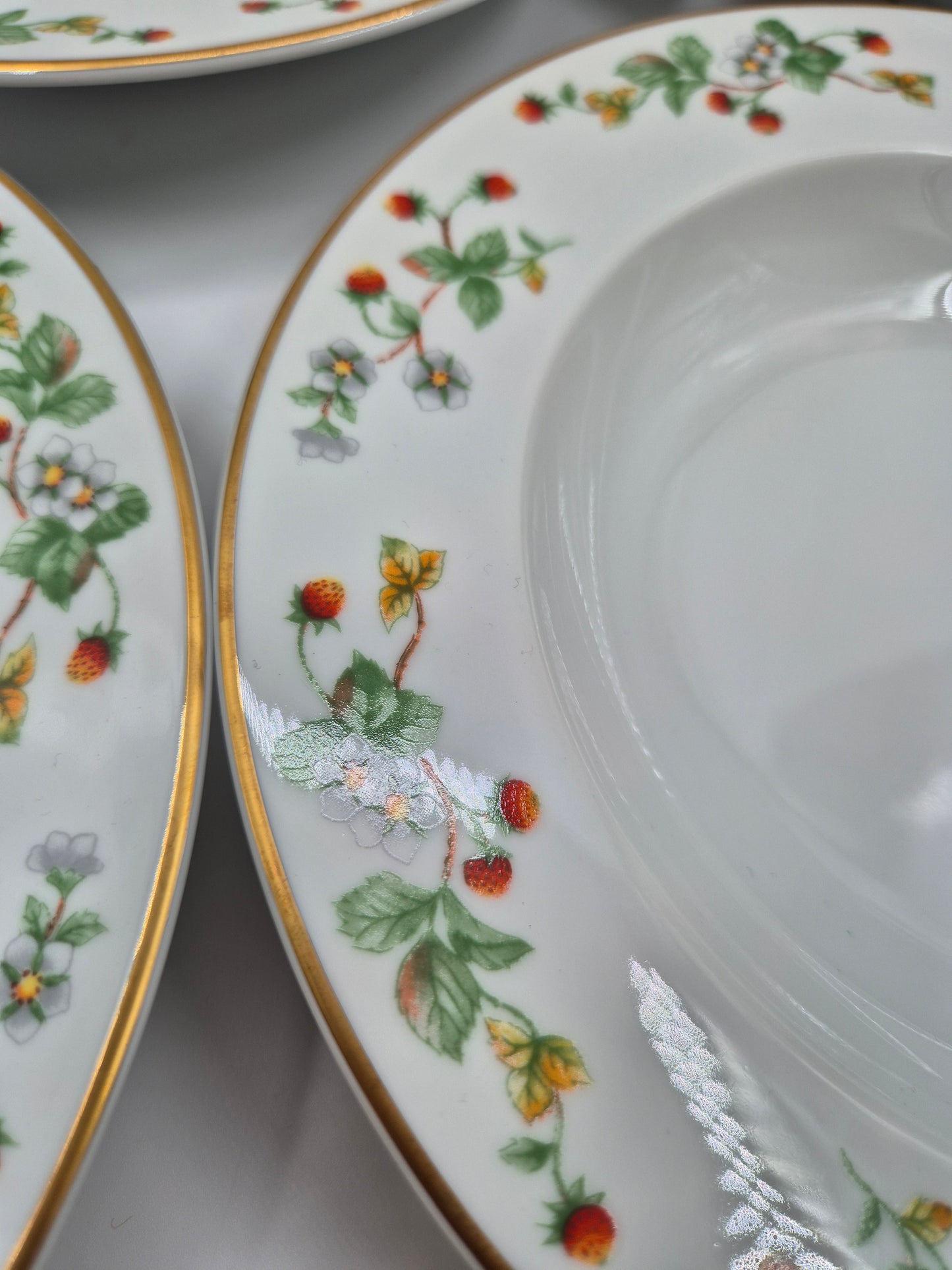Set of 6 Christineholm Smultron Soup Plates 23 cm | Wild Strawberry Pattern | Scandinavian Tableware