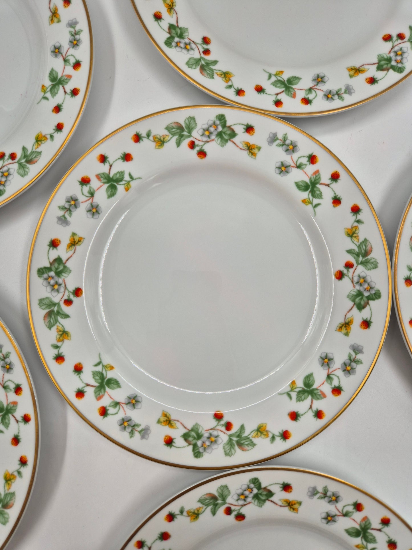Set of 6 Christineholm Smultron Salad Plates 21 cm | Wild Strawberry Pattern | Scandinavian Tableware