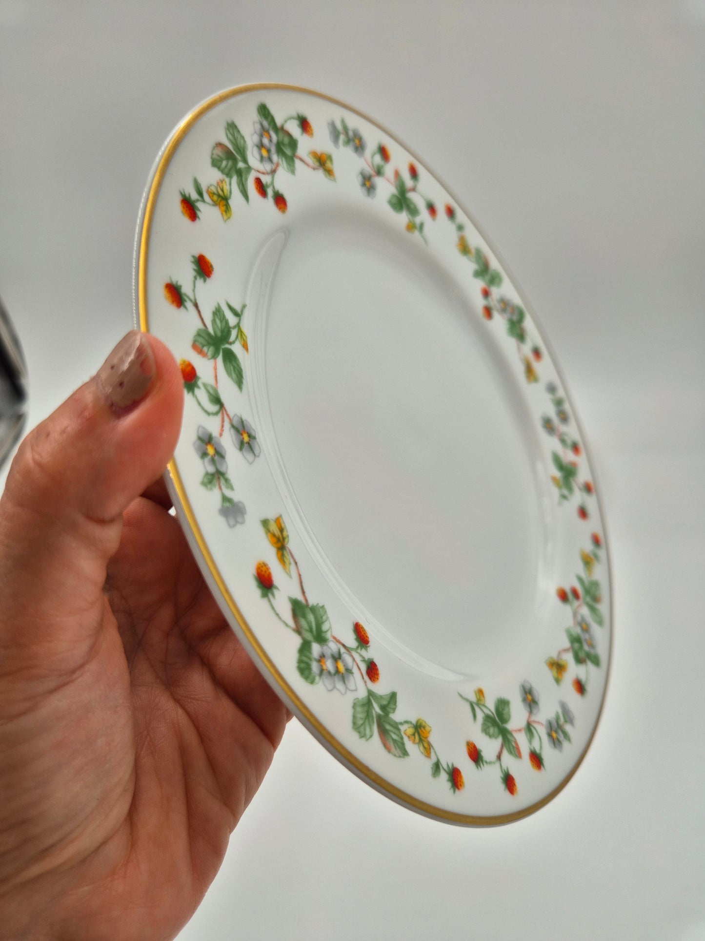 Set of 6 Christineholm Smultron Salad Plates 21 cm | Wild Strawberry Pattern | Scandinavian Tableware