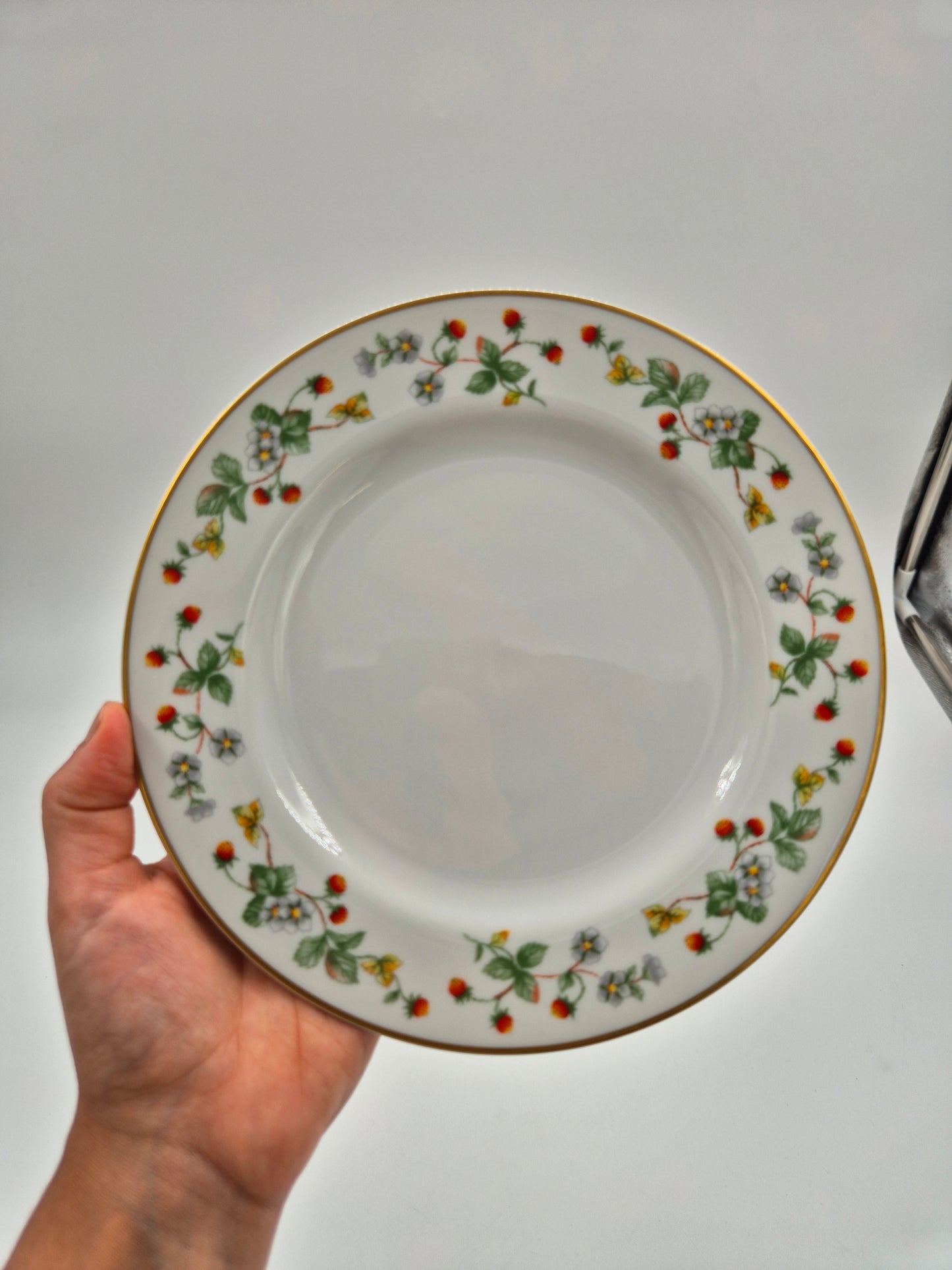 Set of 6 Christineholm Smultron Salad Plates 21 cm | Wild Strawberry Pattern | Scandinavian Tableware