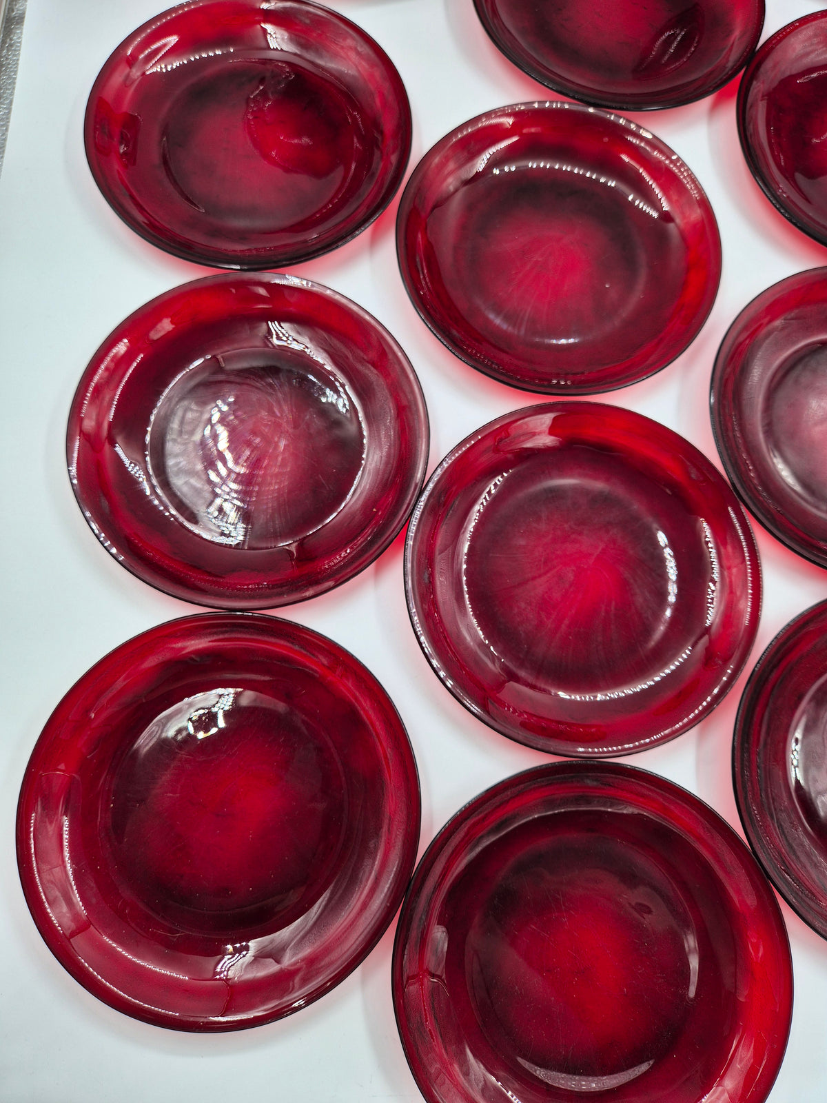 Set of 13 Vintage Arcoroc Ruby Red Dessert Plates | French Red Glass Plates 19 cm | Mid Century Scandinavian Tableware