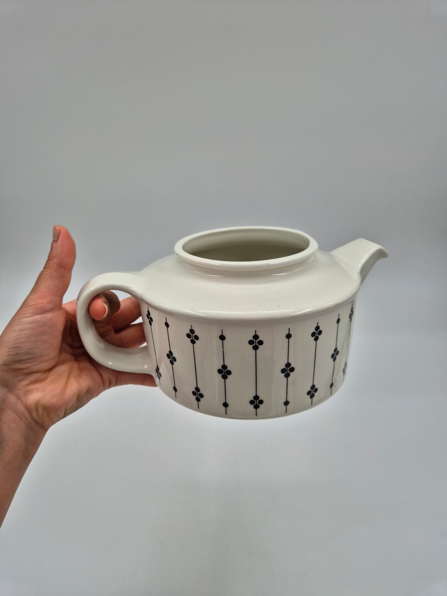 Vintage Arabia Kartano Teapot by Esteri Tomula | Finnish Mid Century Modern Tea Pot | 1970s Arabia Finland Stoneware Teapot