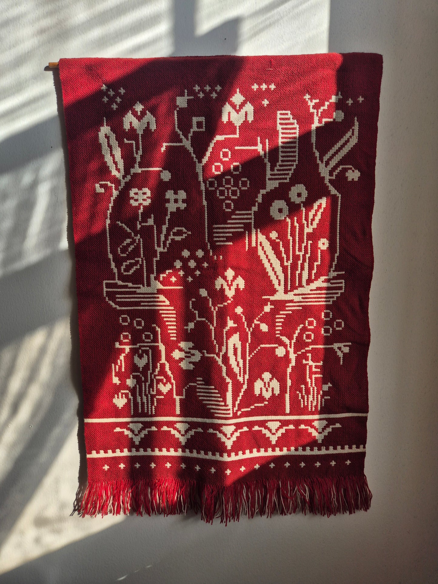 Vintage Finnish Handwoven Wall Hanging – Nordic Textile Art