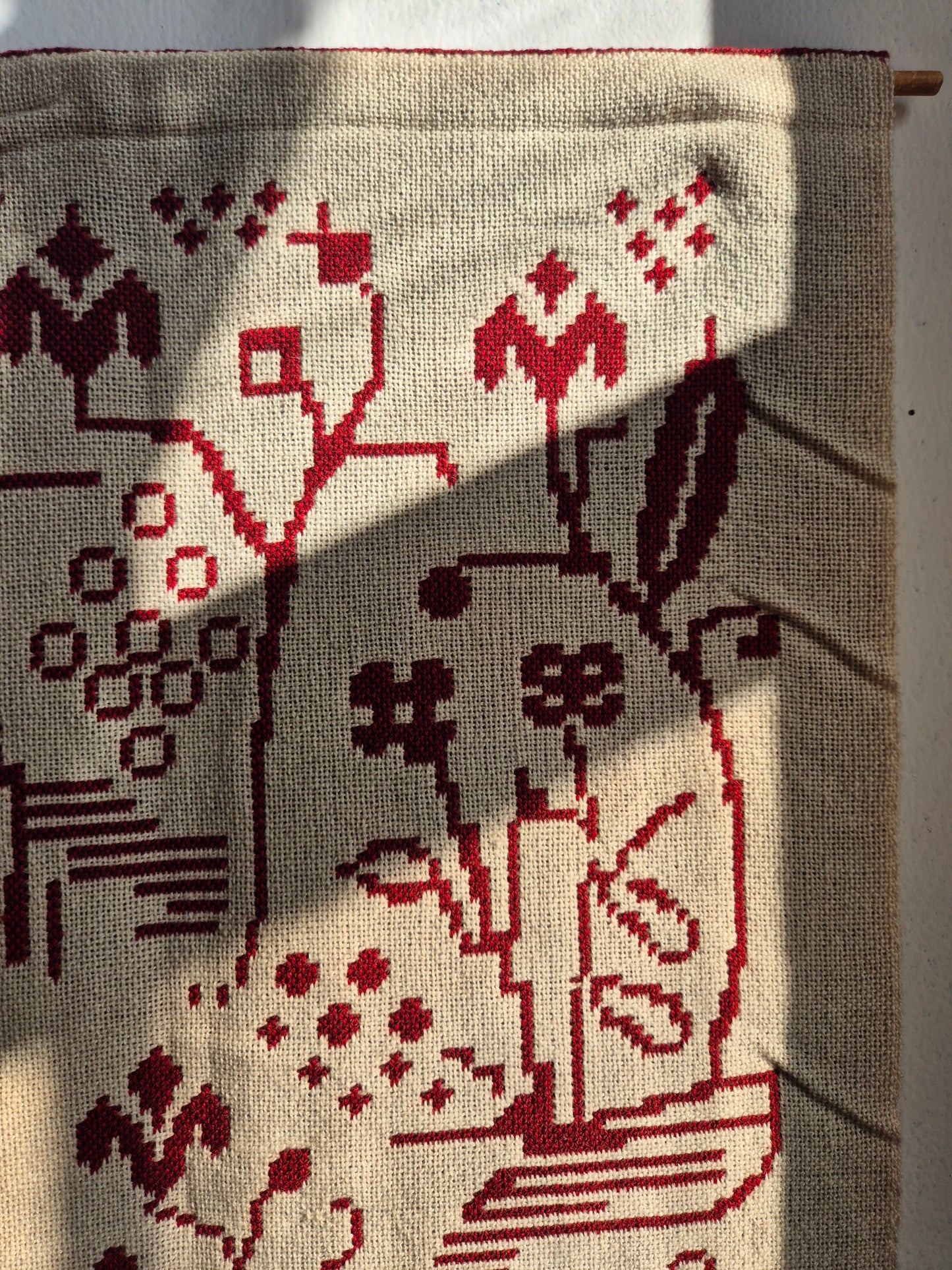 Vintage Finnish Handwoven Wall Hanging – Nordic Textile Art
