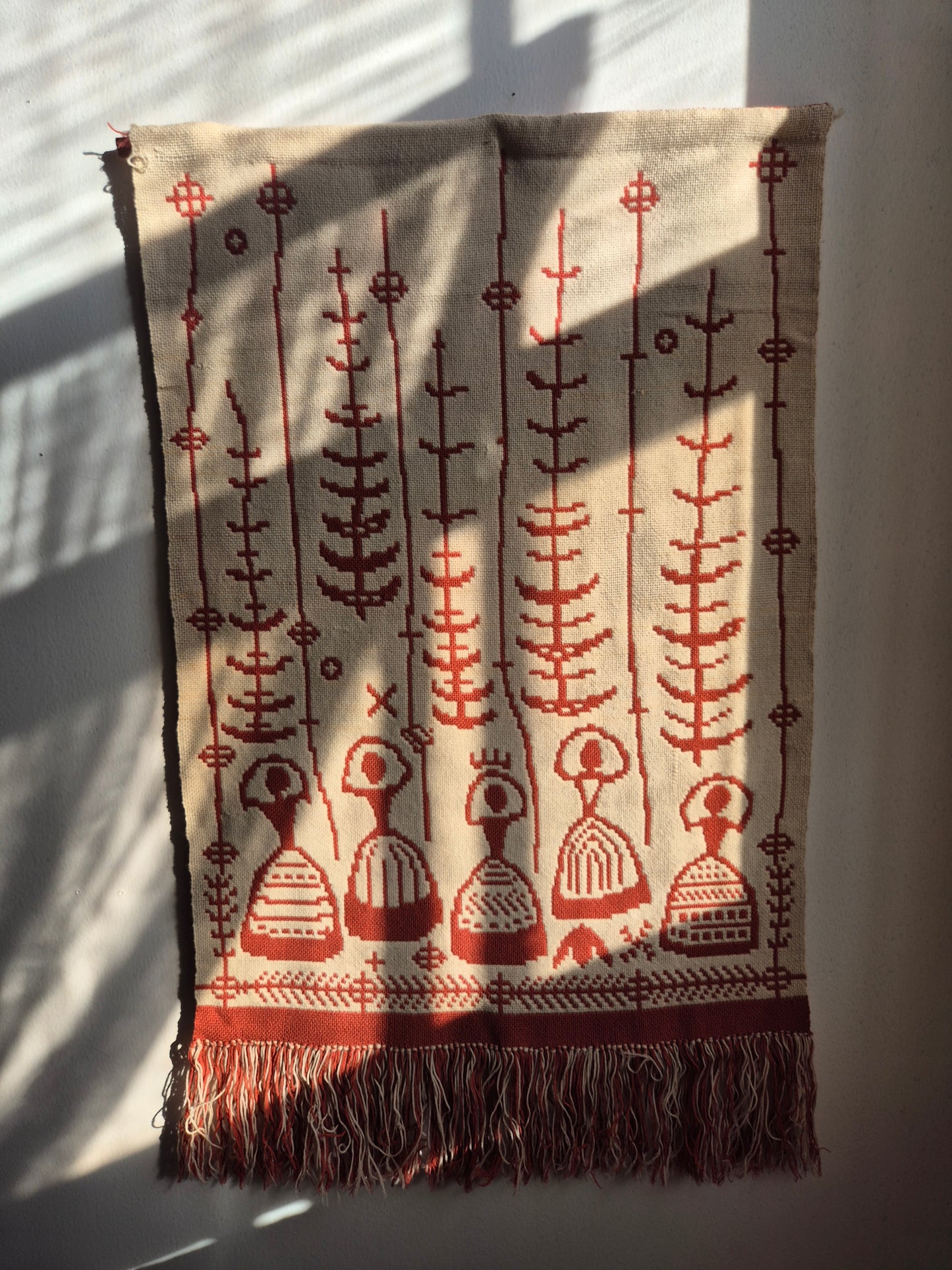 Elonkorjuu Vintage Finnish Wall Hanging by Laura Korpikaivo-Tamminen | Scandinavian Folk Art Textile | 63 x 110 cm