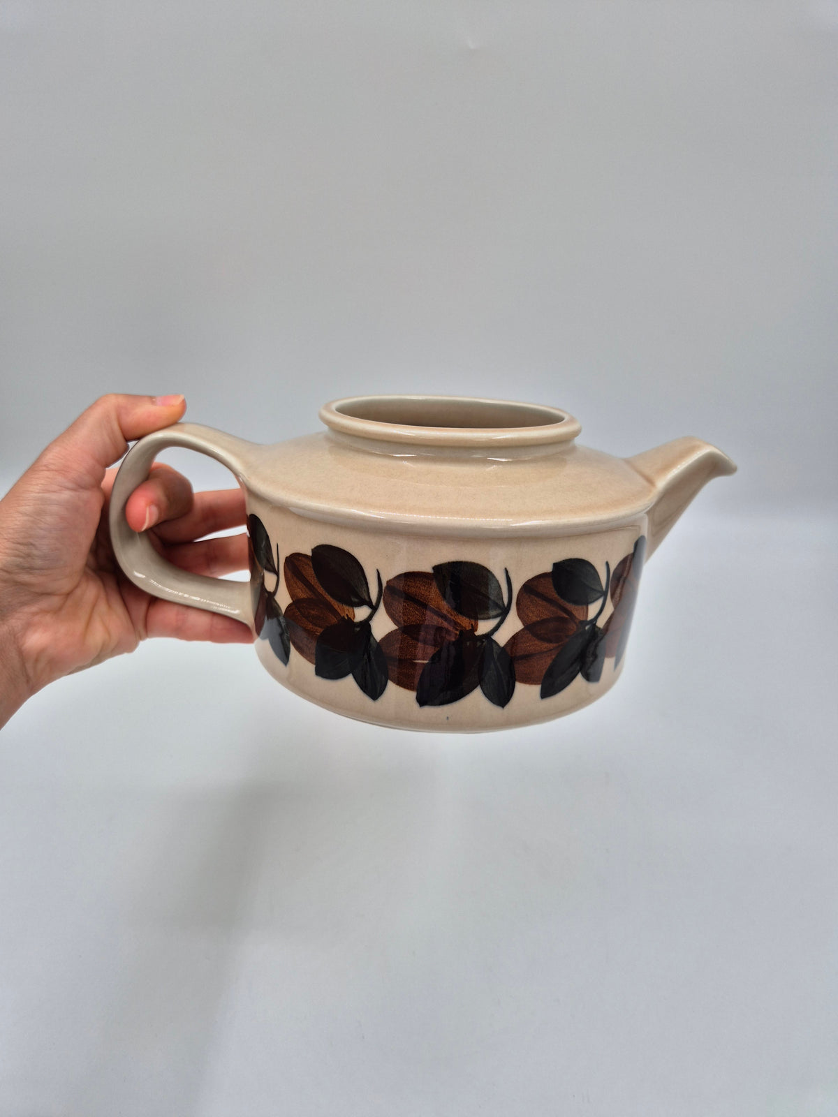 Arabia "Ruija" Stoneware Teapot by Ulla Procopé, Raija Uosikkinen, Original Ceramic Strainer, 1.4 L