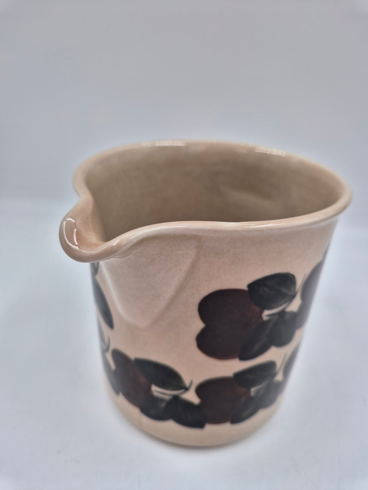 Arabia "Ruija" Milk Pitcher by Raija Uosikkinen, 1975–1981, Hand-Painted Stoneware