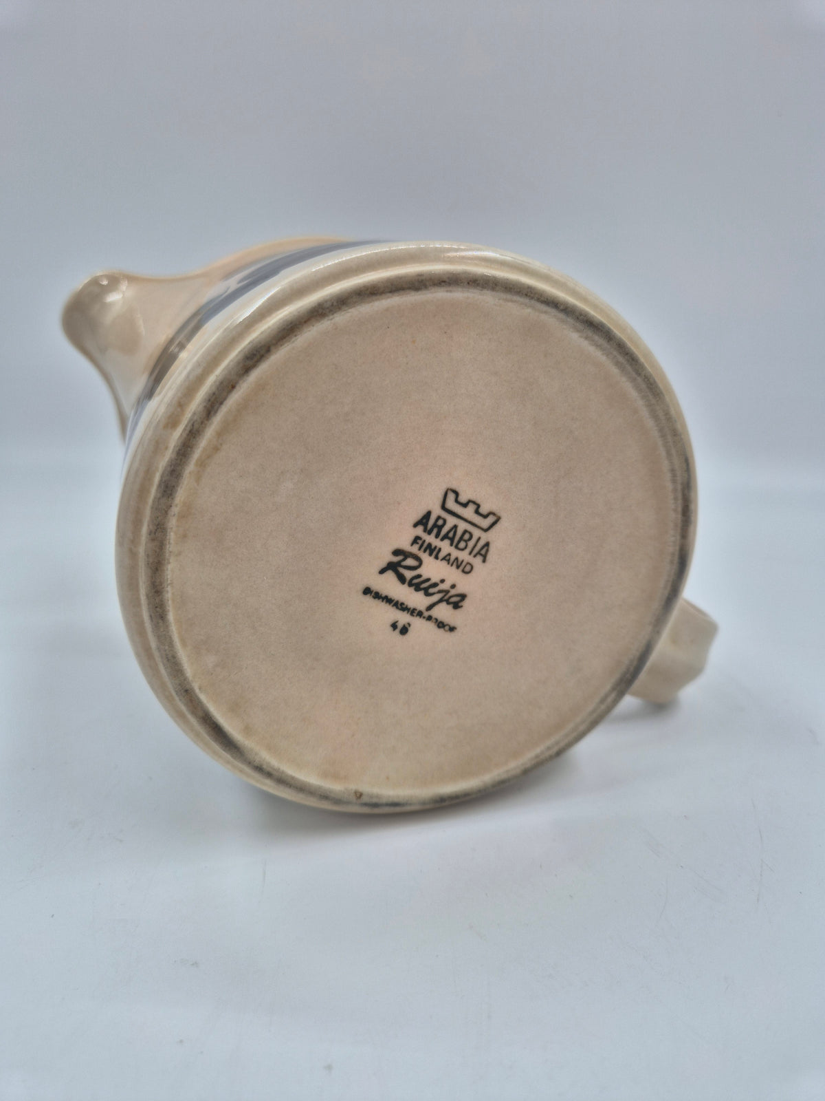 Arabia "Ruija" Milk Pitcher by Raija Uosikkinen, 1975–1981, Hand-Painted Stoneware