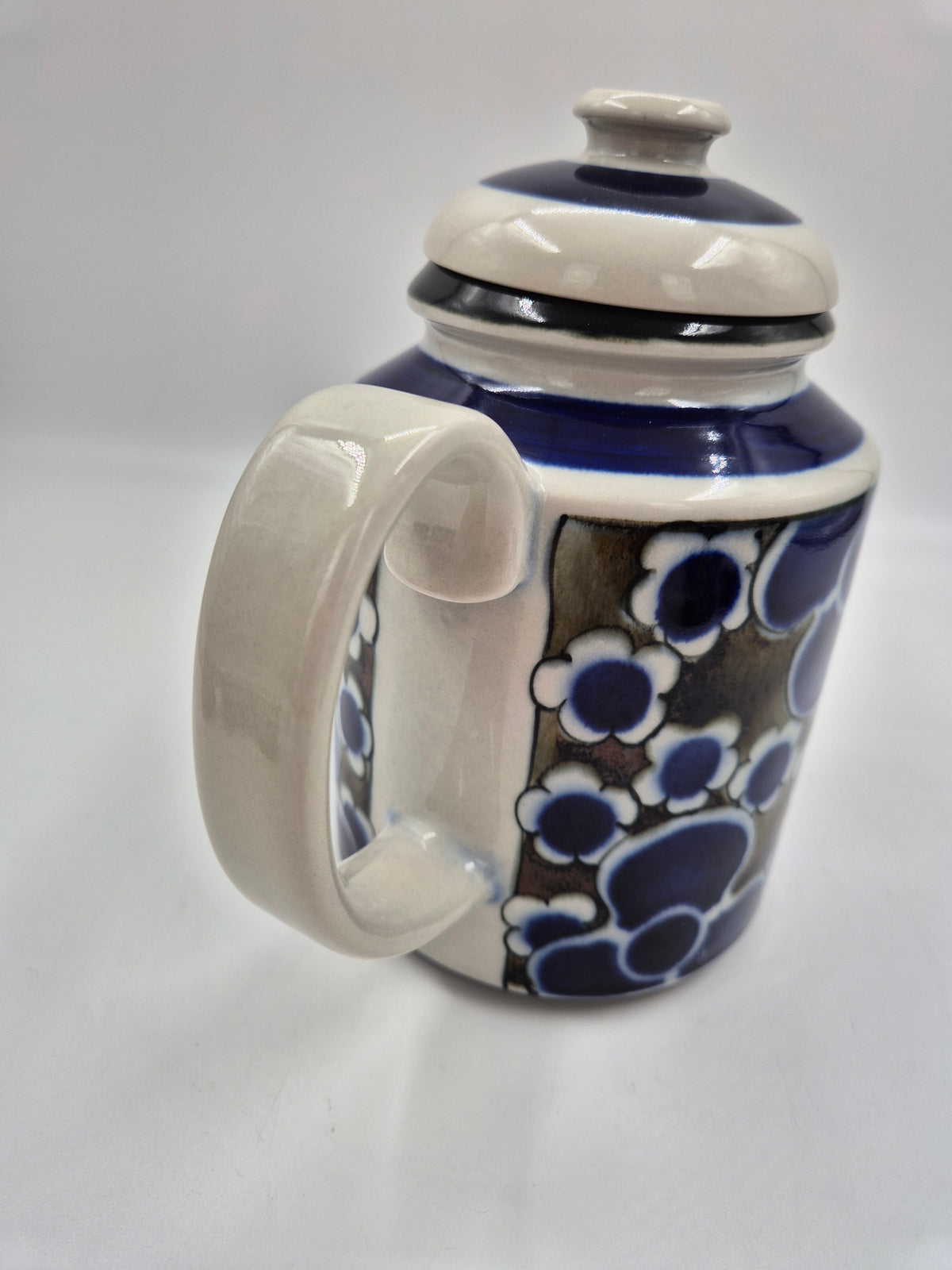 Arabia Saara Coffee Set – Anja Jaatinen-Winquist, 4 Cups & Coffee Pot, 1971–1976