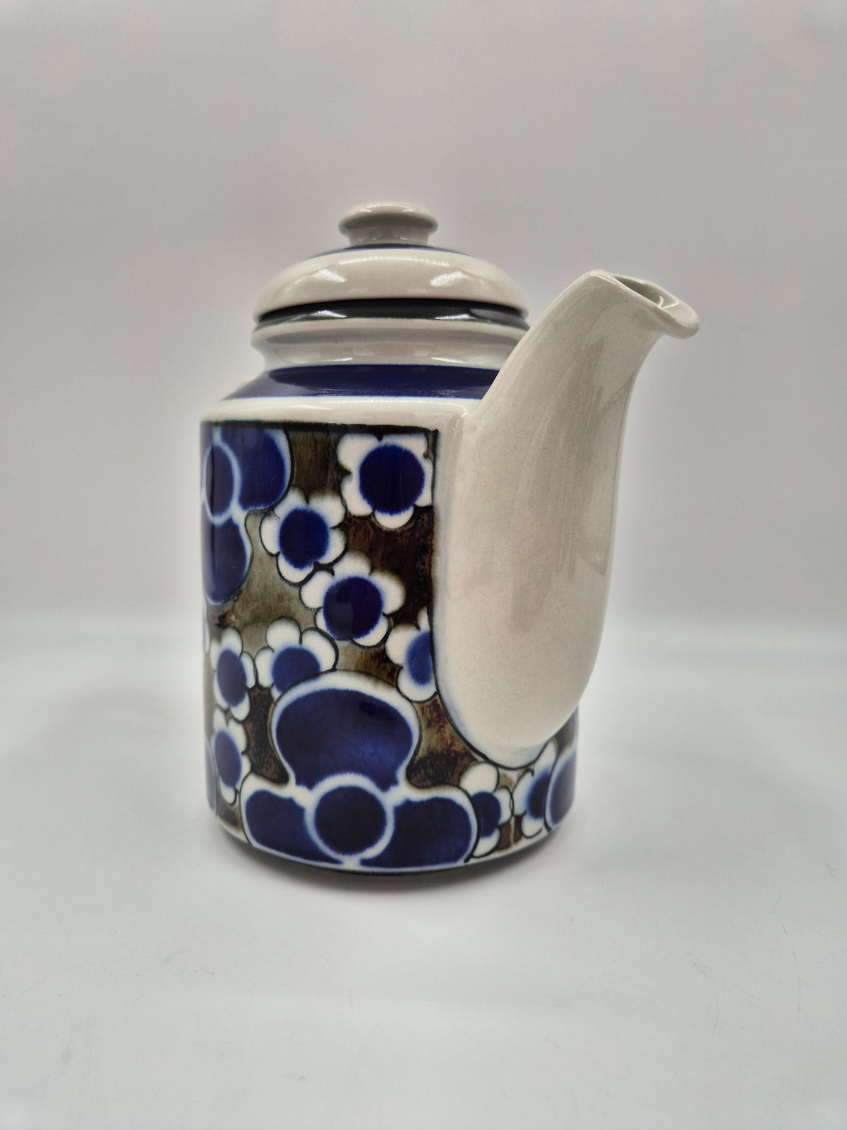 Arabia Saara Coffee Set – Anja Jaatinen-Winquist, 4 Cups & Coffee Pot, 1971–1976