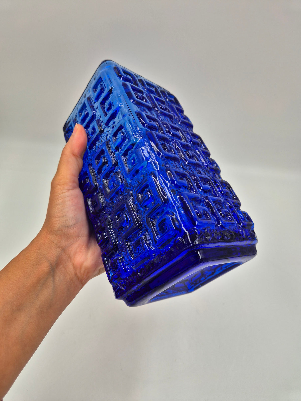 Riihimäen Lasi "Taalari" Vase by Tamara Aladin, Blue, 1968–1972