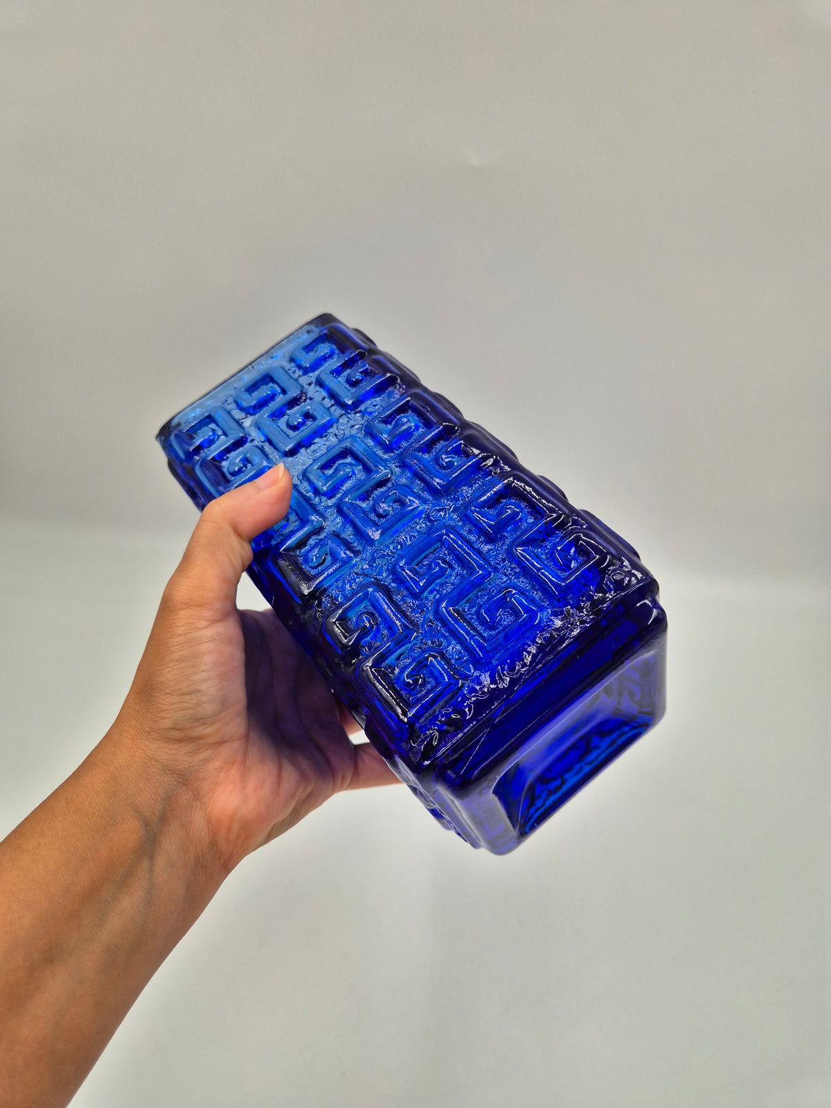 Riihimäen Lasi "Taalari" Vase by Tamara Aladin, Blue, 1968–1972