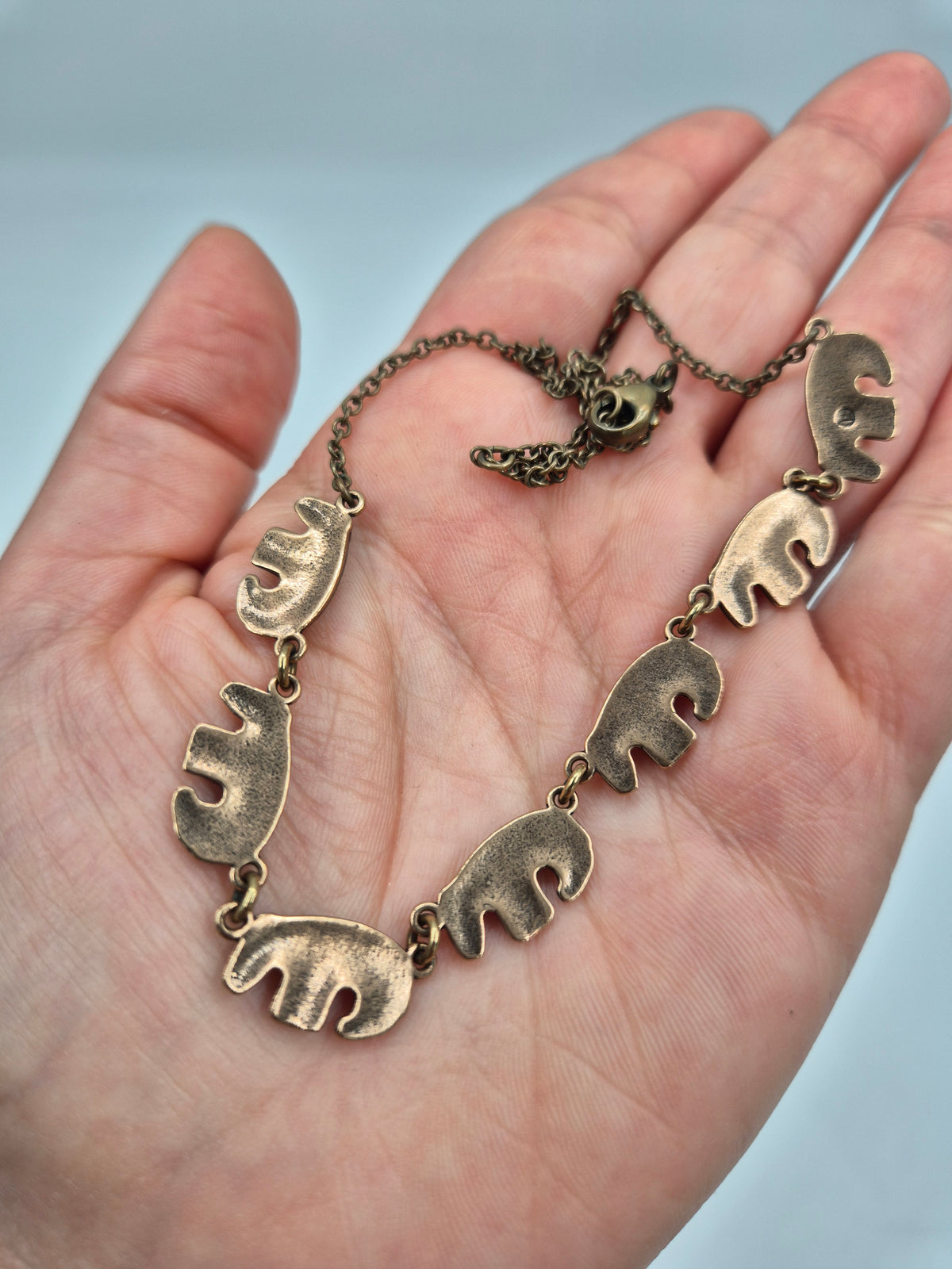 Kalevala Koru "Kalevankarhu" Bear Necklace, Alkuaika, Kaisaleena Mäkelä, Bronze, 40–45 cm
