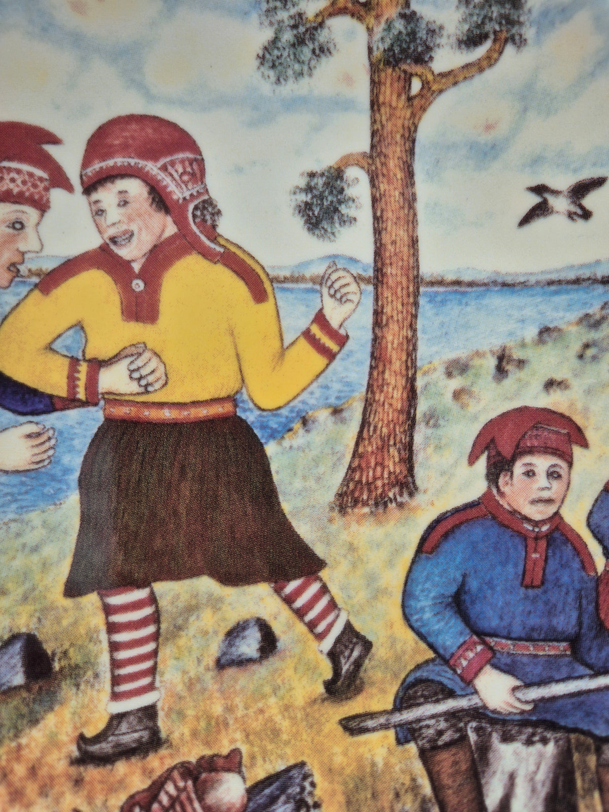 Arabia, Andreas Alariesto, Juhlat Luonnossa Wall Plate, Finnish Lapland, Naïve Art, 19.5 cm