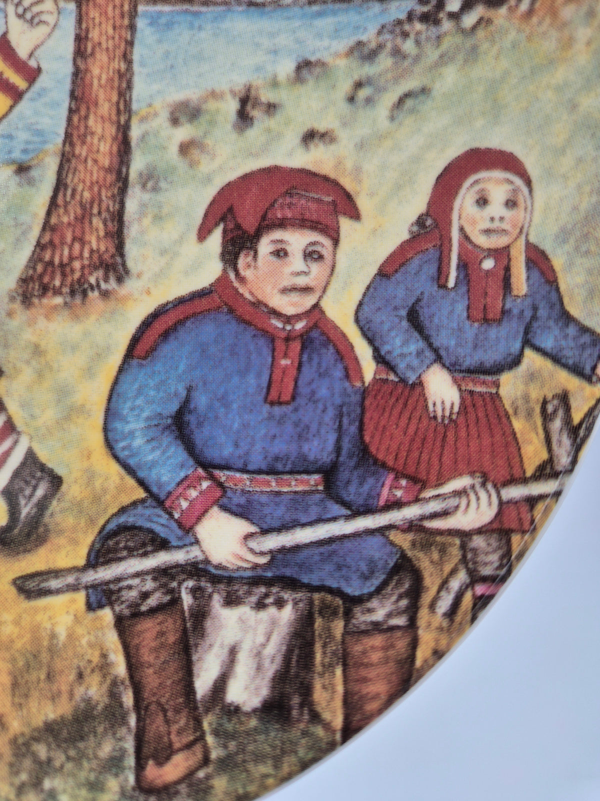 Arabia, Andreas Alariesto, Juhlat Luonnossa Wall Plate, Finnish Lapland, Naïve Art, 19.5 cm