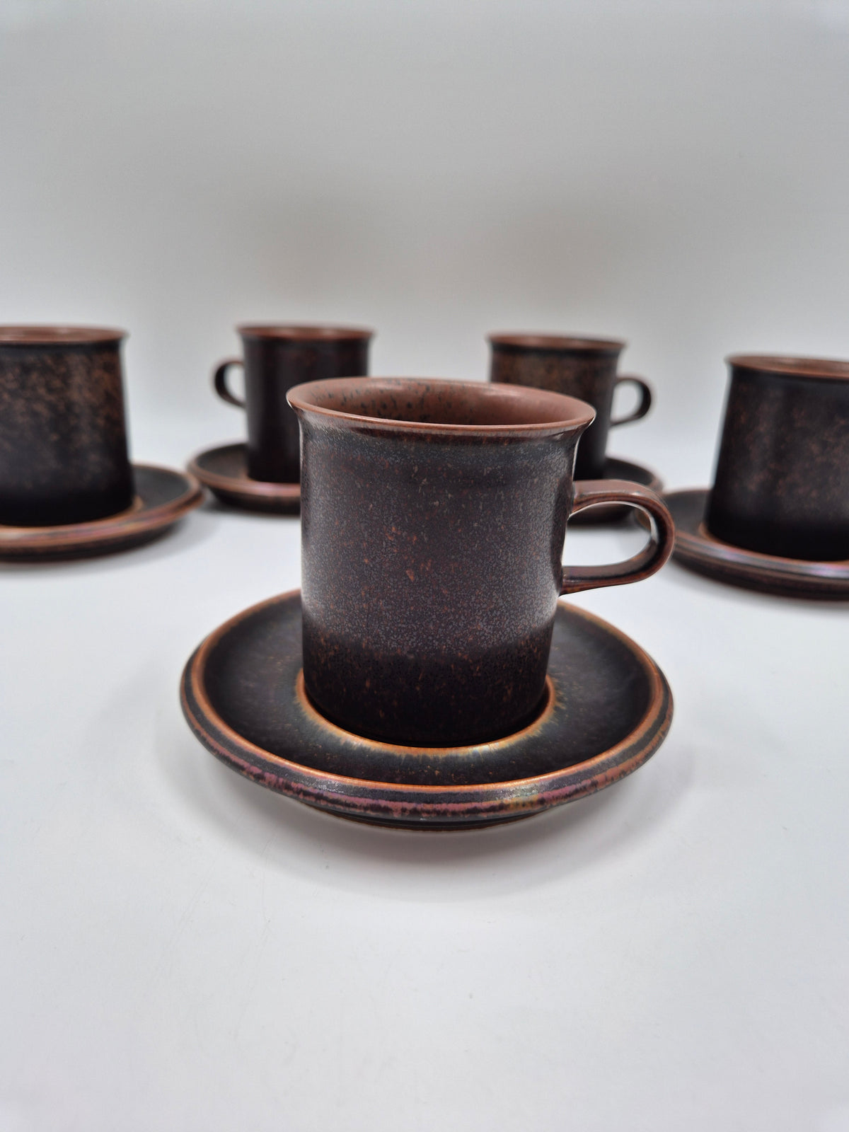 Arabia Finland Ruska Vintage Koffiekopje, Schoteltje &amp; Dessertbord – Mid-Century Aardewerk Set