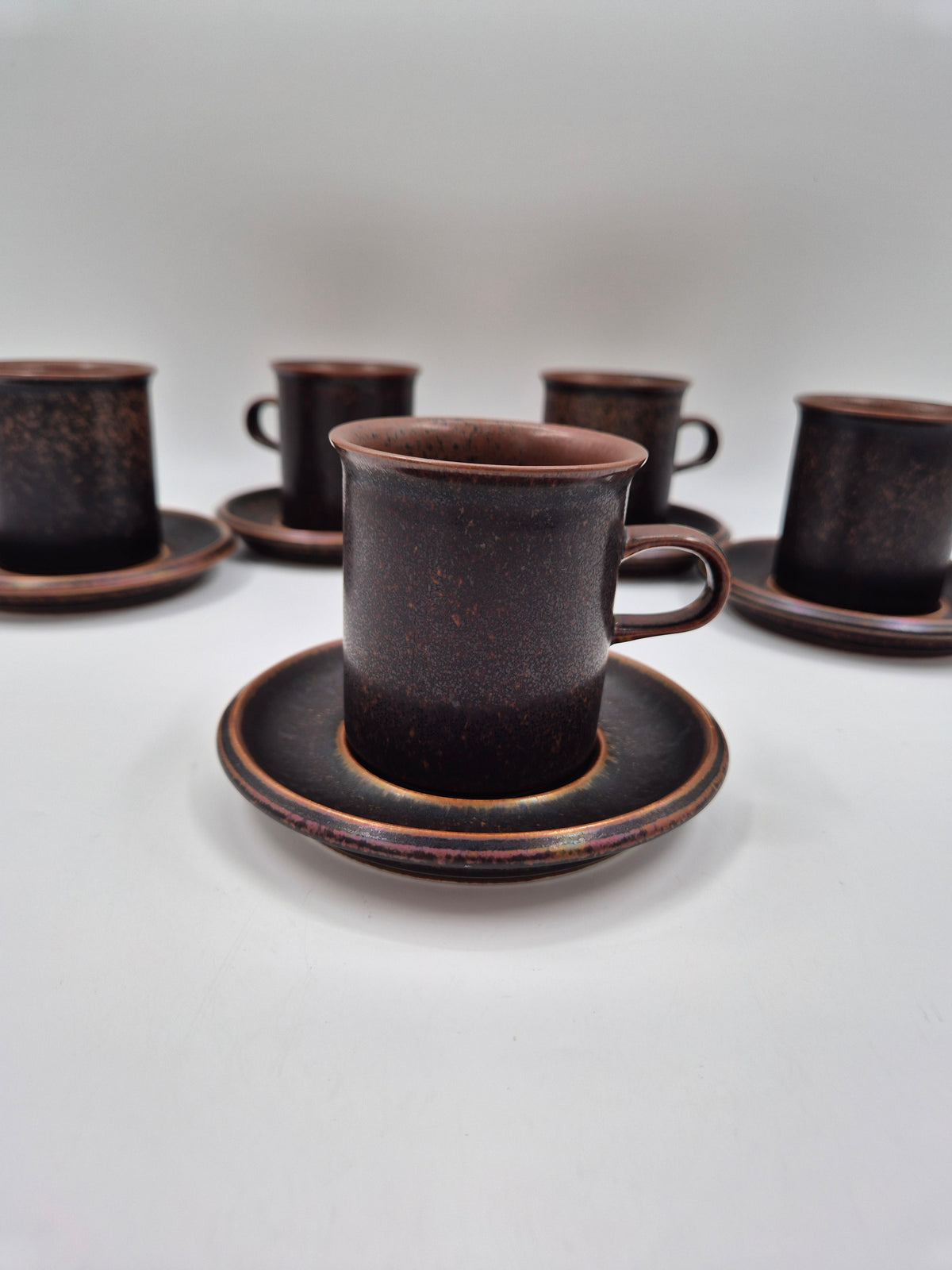 Arabia Finland Ruska Vintage Koffiekopje, Schoteltje &amp; Dessertbord – Mid-Century Aardewerk Set