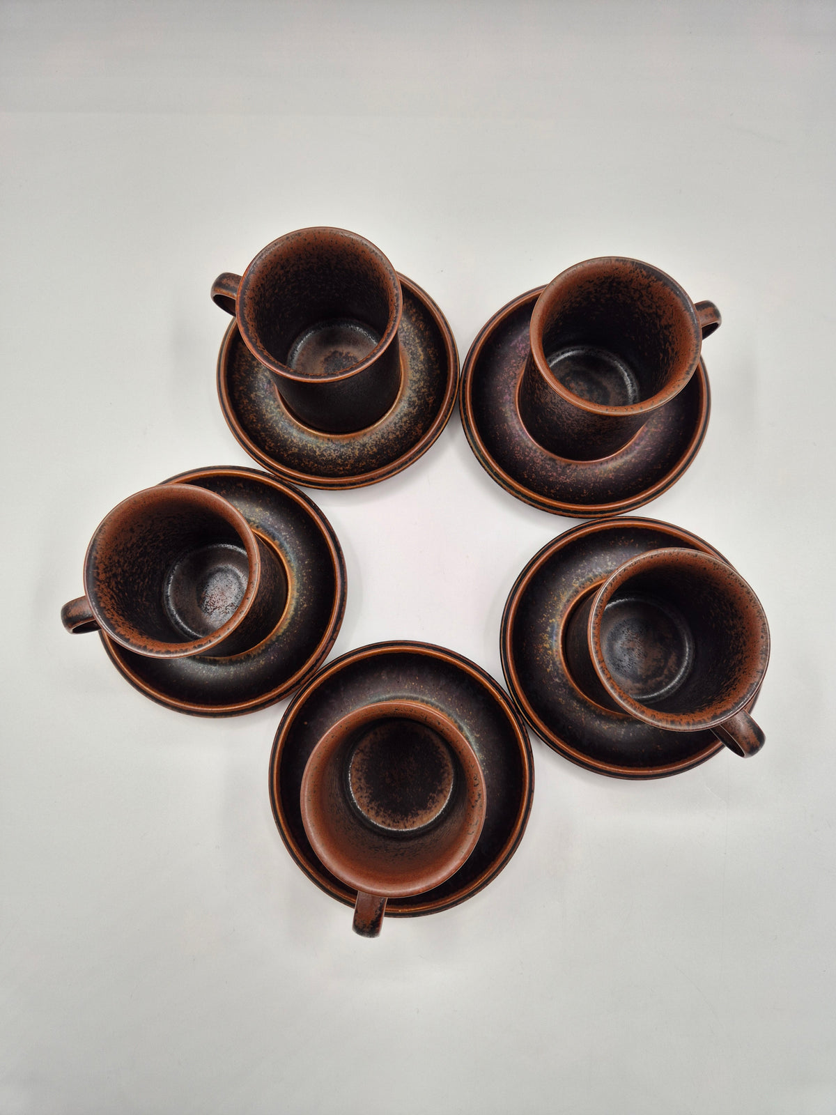 Arabia Finland Ruska Vintage Koffiekopje, Schoteltje &amp; Dessertbord – Mid-Century Aardewerk Set