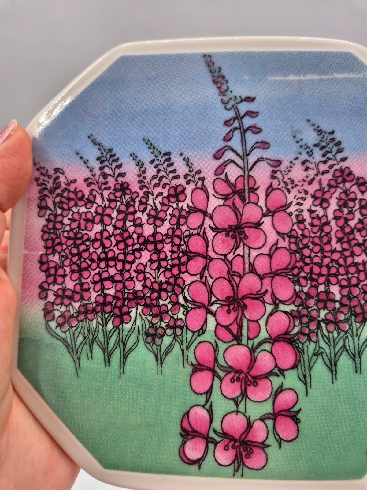 Arabia Maitohorsma Wall Plate 15cm, Fireweed Flower, South Ostrobothnia, Toivo G Utriainen