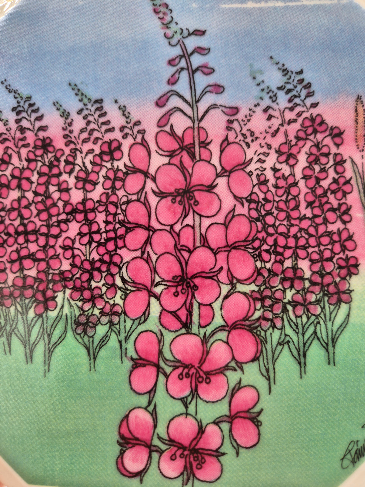 Arabia Maitohorsma Wall Plate 15cm, Fireweed Flower, South Ostrobothnia, Toivo G Utriainen