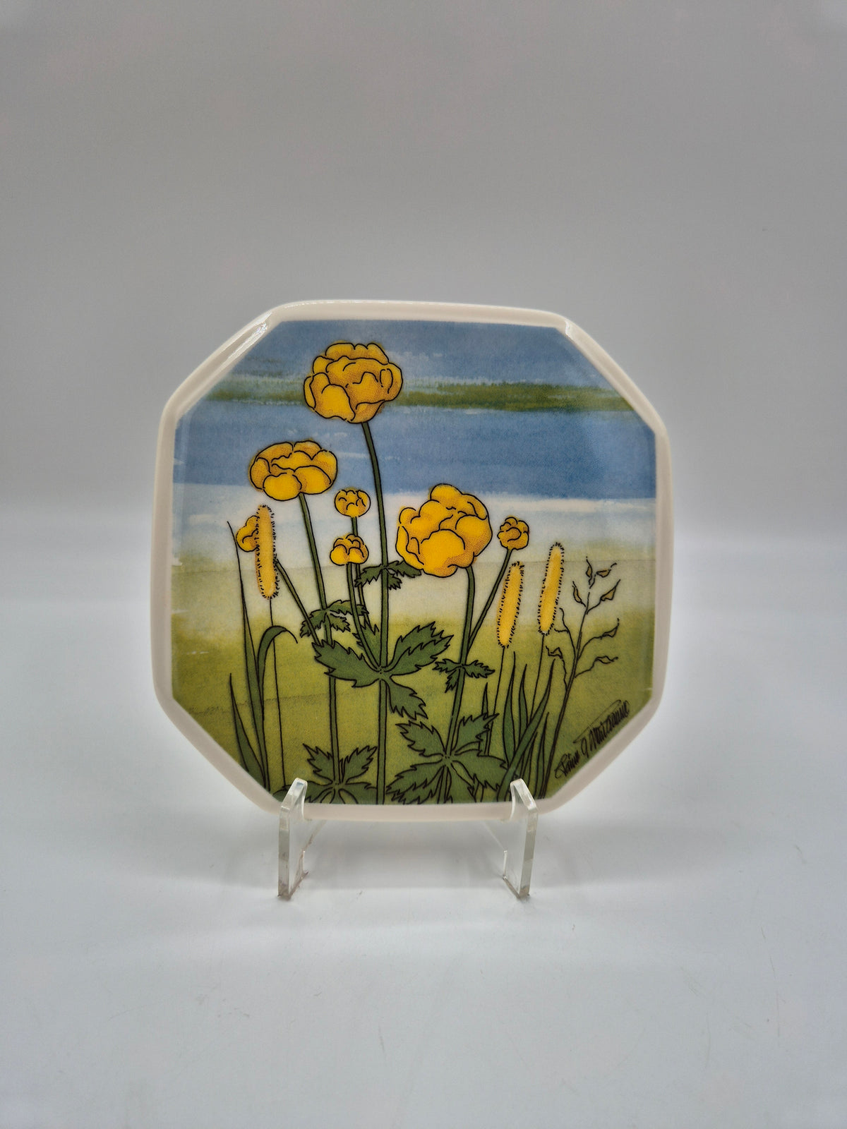 Arabia Kullero Wall Plate 15cm by Toivo G. Utriainen, Lapland Flower