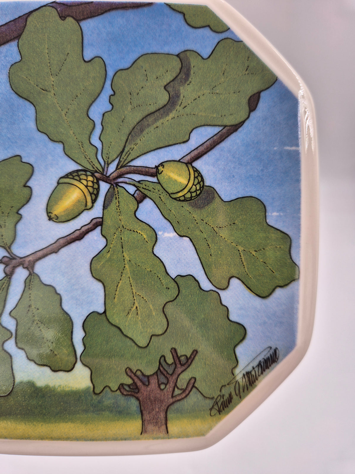 Arabia Tammi Wall Plate 15cm, Toivo G. Utriainen, Finnish Vintage Ceramic, Varsinais-Suomi Oak, 1993