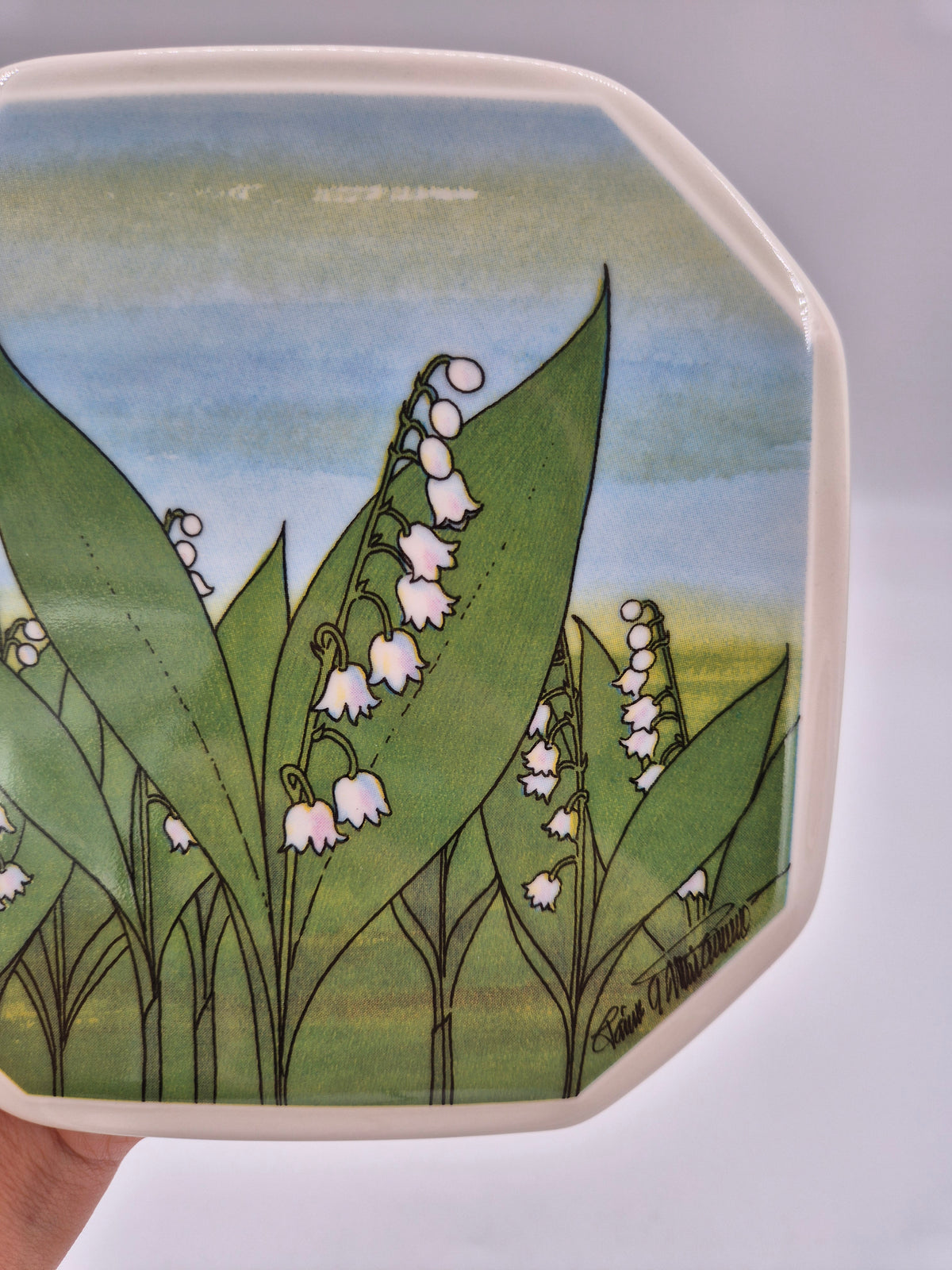Arabia Kielo Wall Plate 15cm, Toivo G. Utriainen, Finnish National Flower, Vintage Arabia Ceramic, 1993