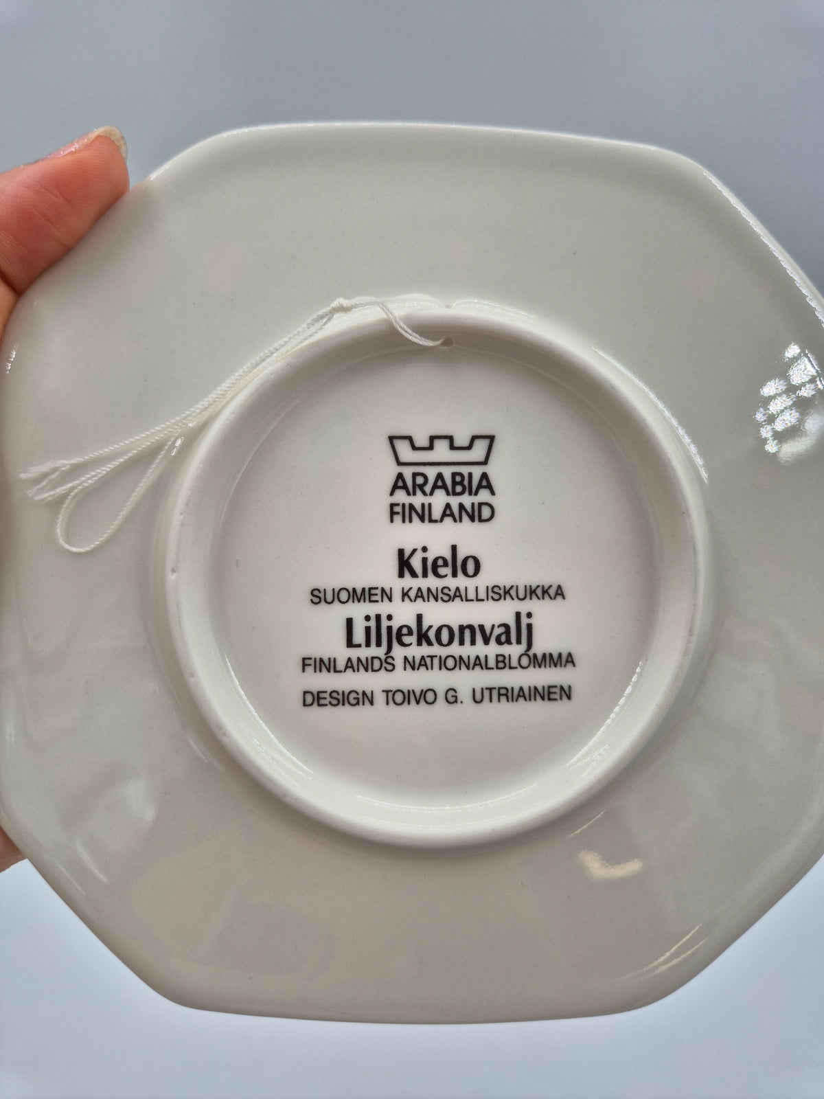 Arabia Kielo Wall Plate 15cm, Toivo G. Utriainen, Finnish National Flower, Vintage Arabia Ceramic, 1993