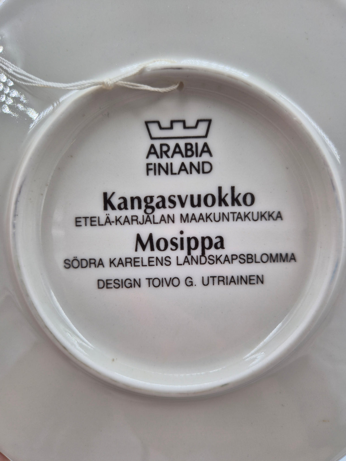 Vintage Arabia Kangasvuokko Wall Plate 15cm, Toivo G. Utriainen, Finnish Design, South Karelia Flower